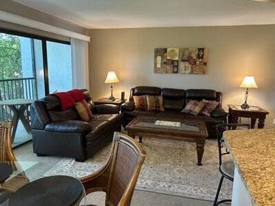 1605 Us-1 E301, Jupiter, FL 33477 4