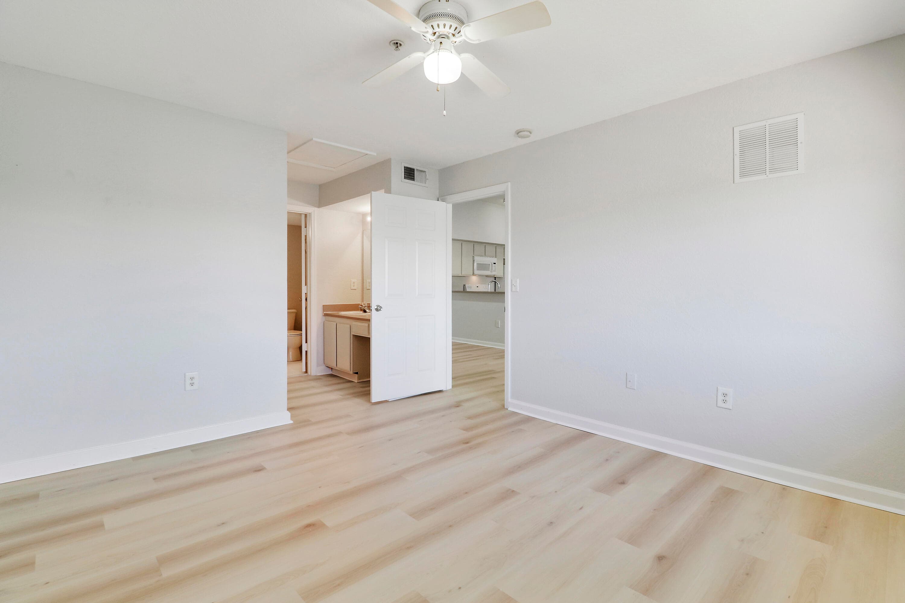121 SW Palm Drive Unit 306, Port St. Lucie, FL 34986 22