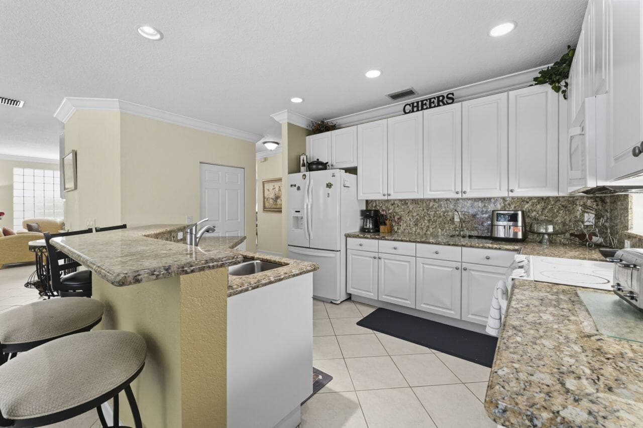 8492 Breezy Oak Way, Boynton Beach, FL 33473 7