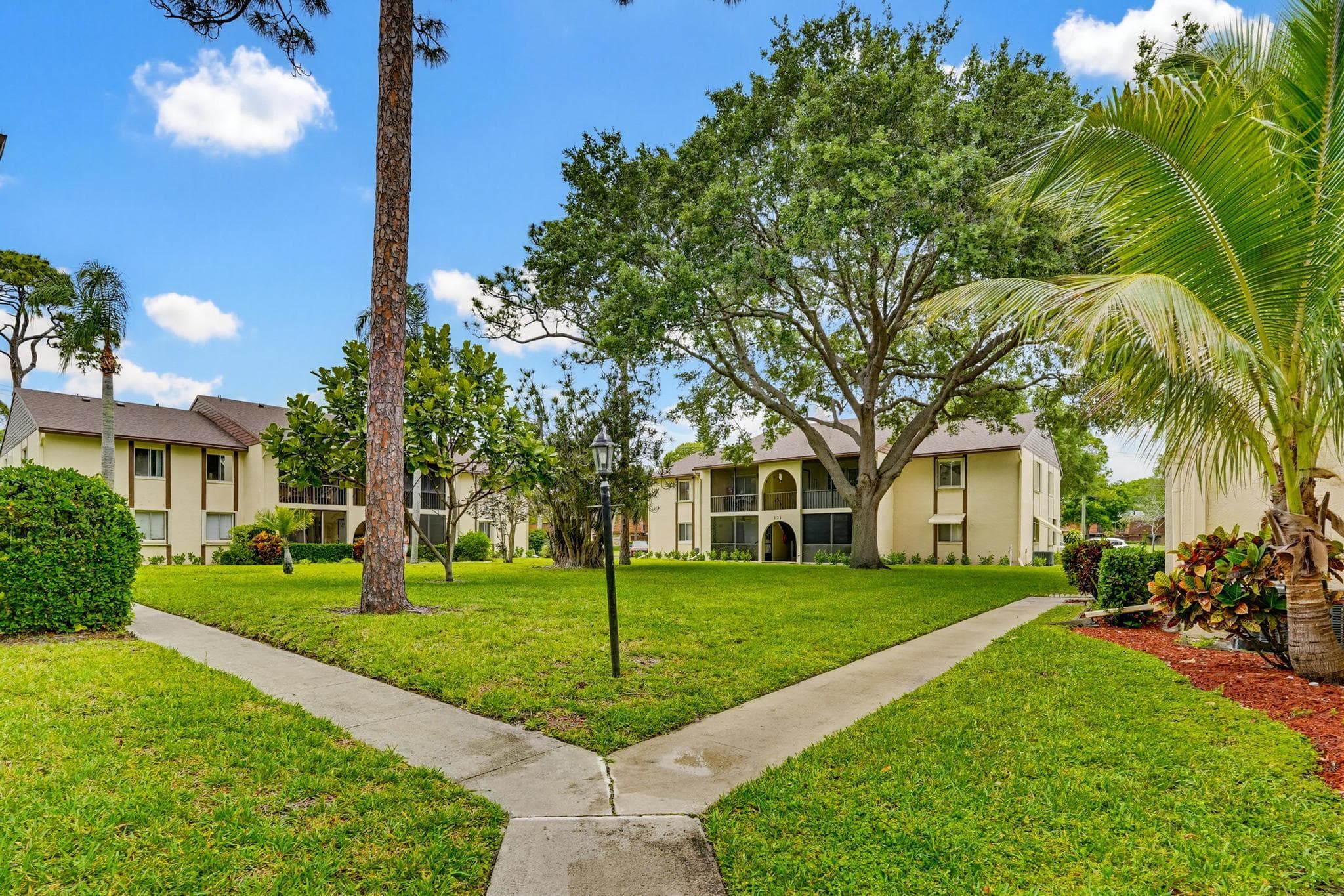 119 Lake Pine Circle C-2, Greenacres, FL 33463 18