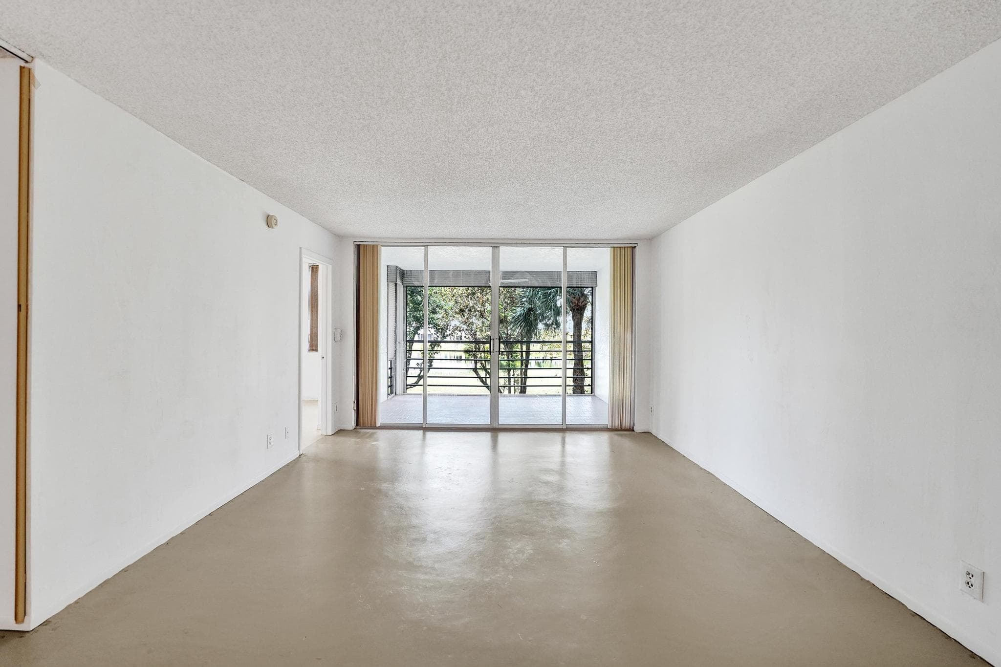 1811 Sabal Palm Drive 203, Davie, FL 33324 14