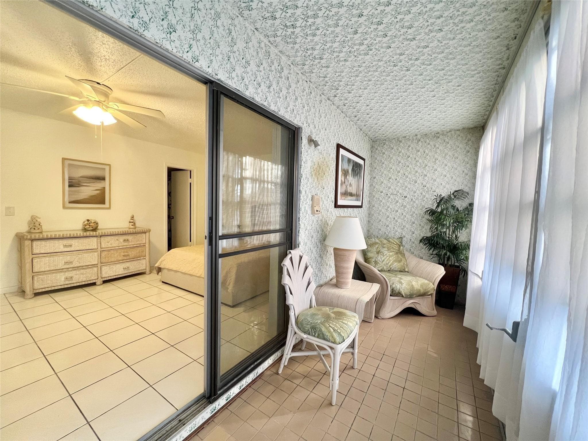 266 Oakridge P 266, Deerfield Beach, FL 33442 11
