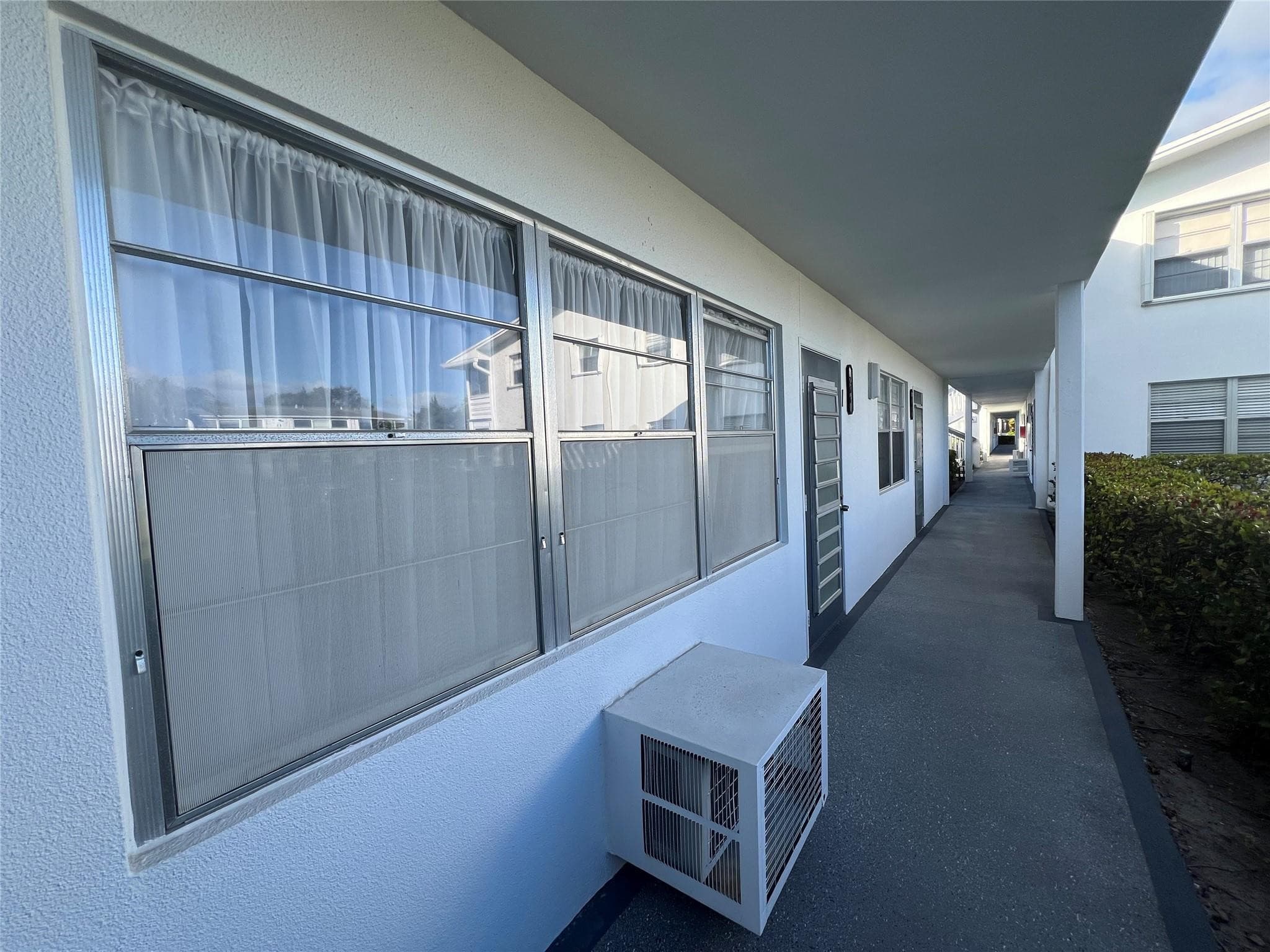 266 Oakridge P 266, Deerfield Beach, FL 33442 16