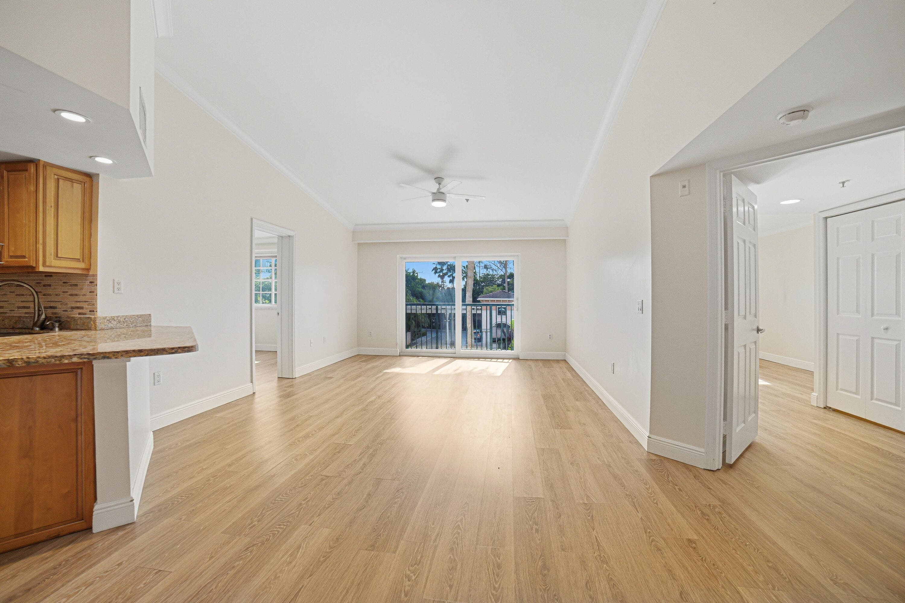 2009 SE 10th Avenue 309, Fort Lauderdale, FL 33316 8