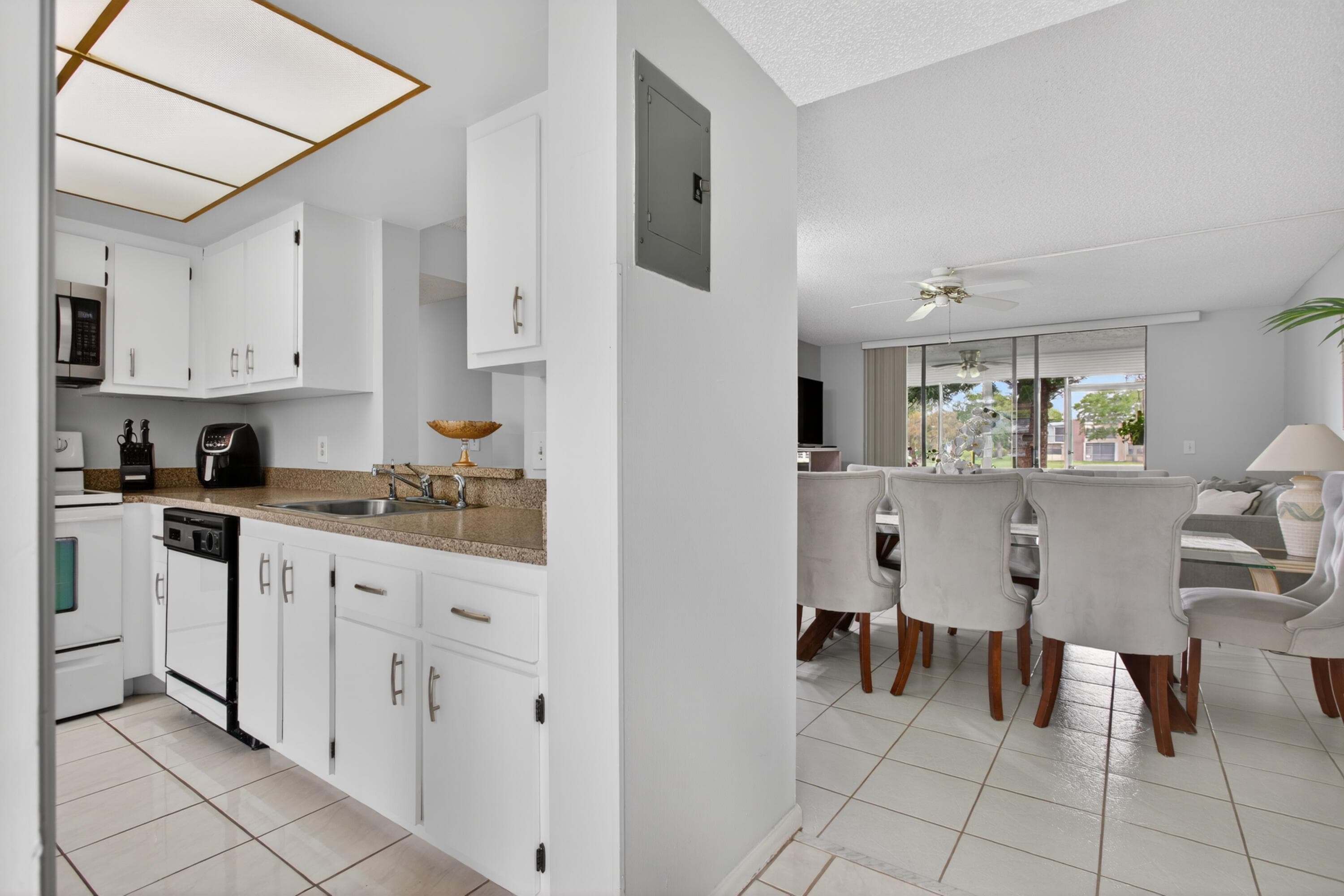 7321 NW 18th Street 107, Margate, FL 33063 13
