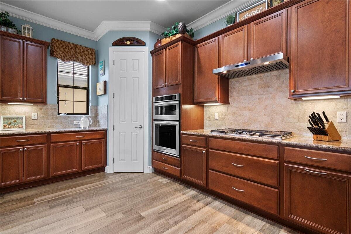 3704 Siena Circle, Wellington, FL 33414 5