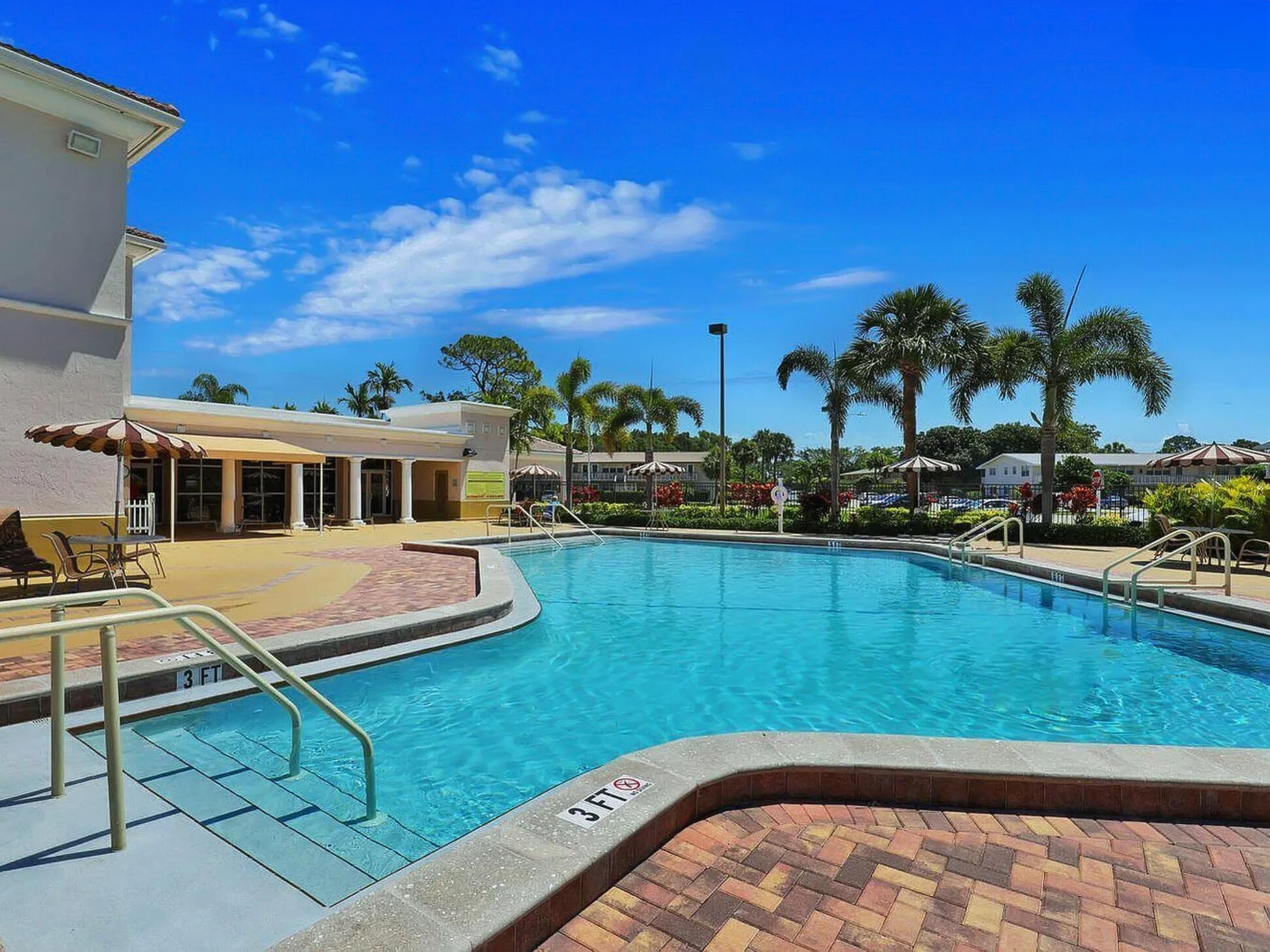 197 Andover H, West Palm Beach, FL 33417 14