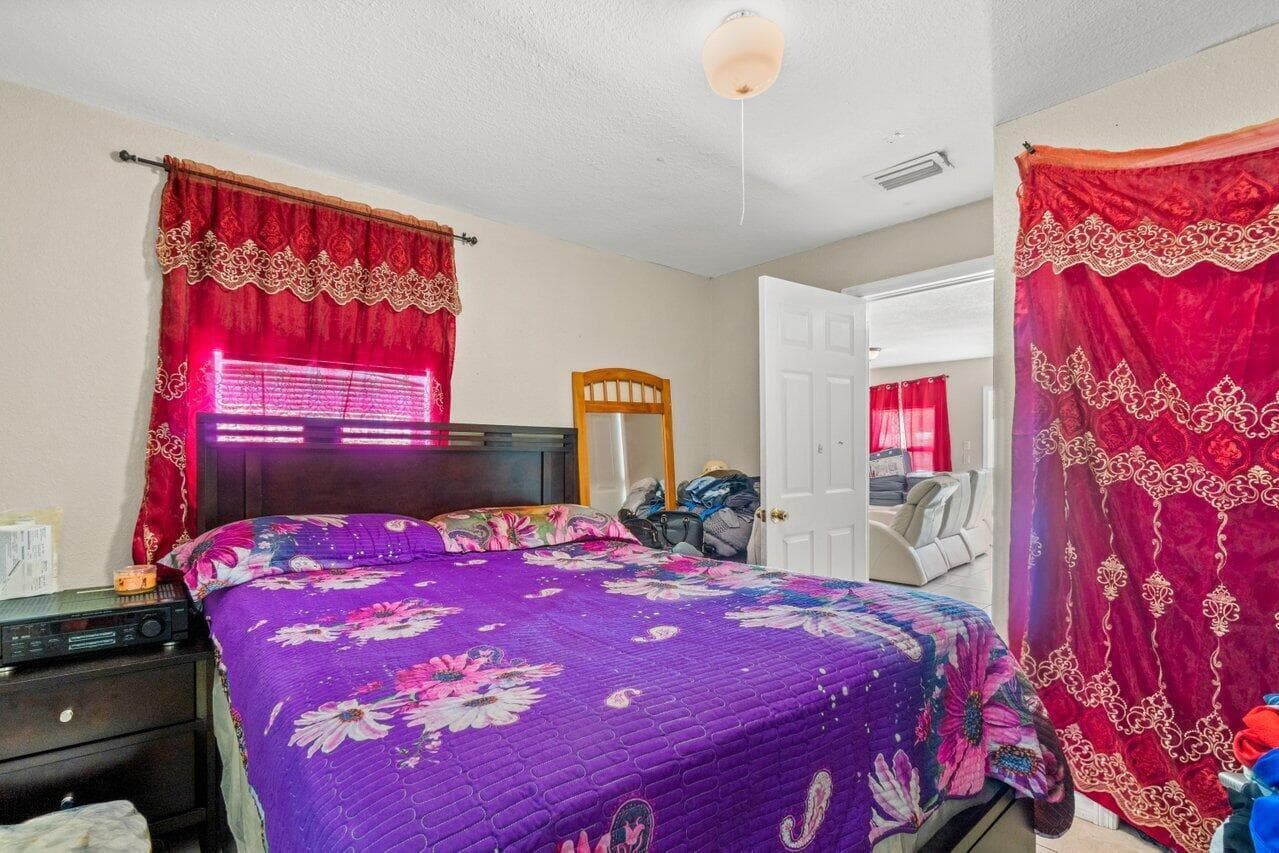 320 Swain Boulevard, Greenacres, FL 33463 29