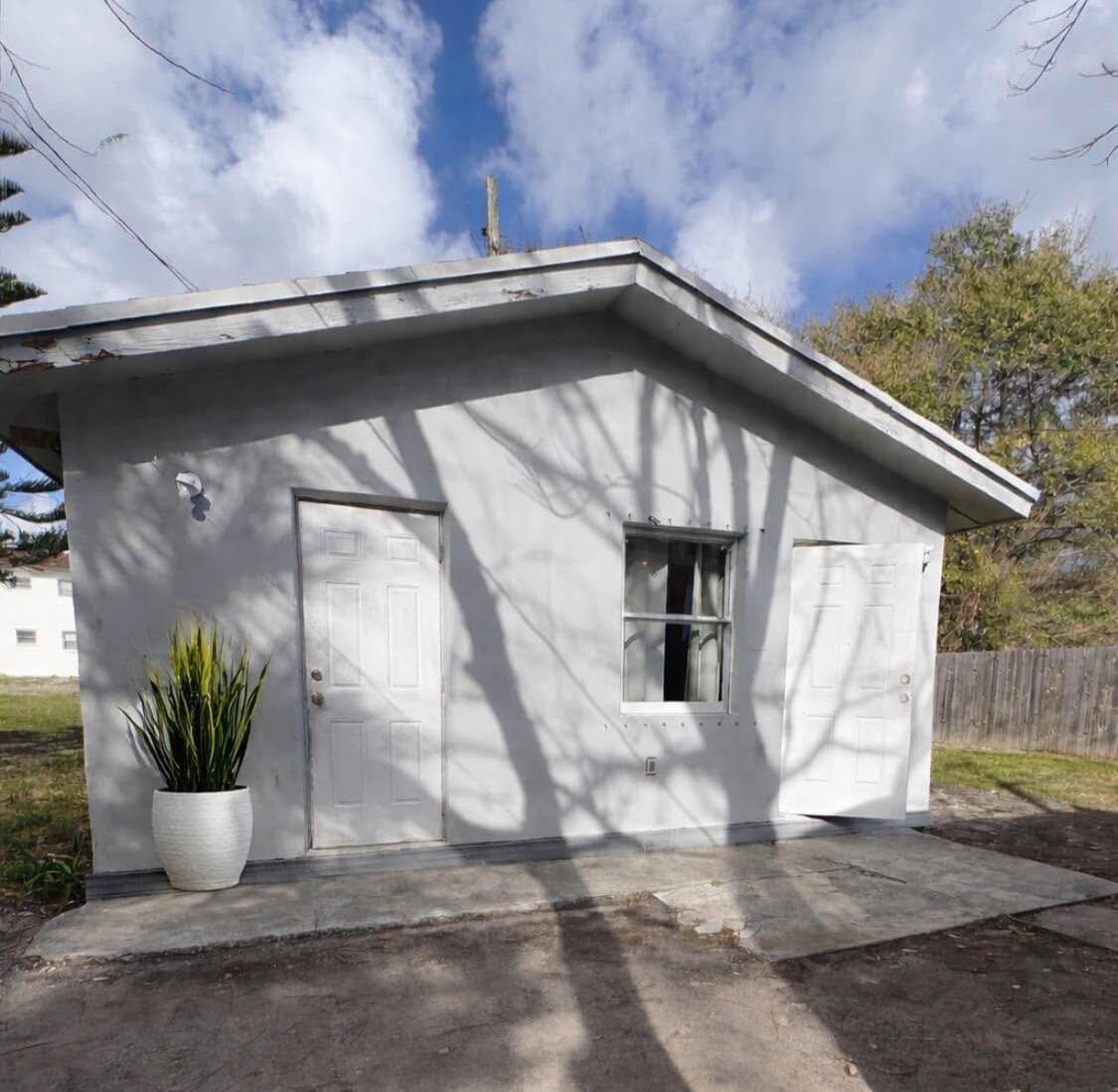 136 N 24th Avenue Rear, Hollywood, FL 33020 8
