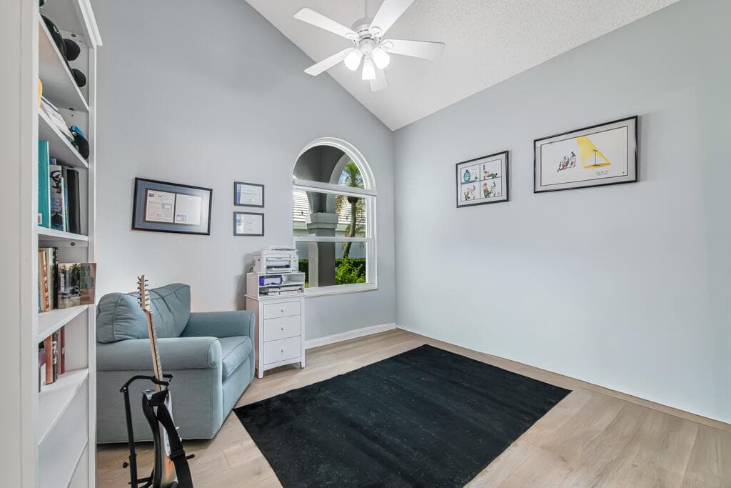 2390 Saratoga Bay Drive, West Palm Beach, FL 33409 34