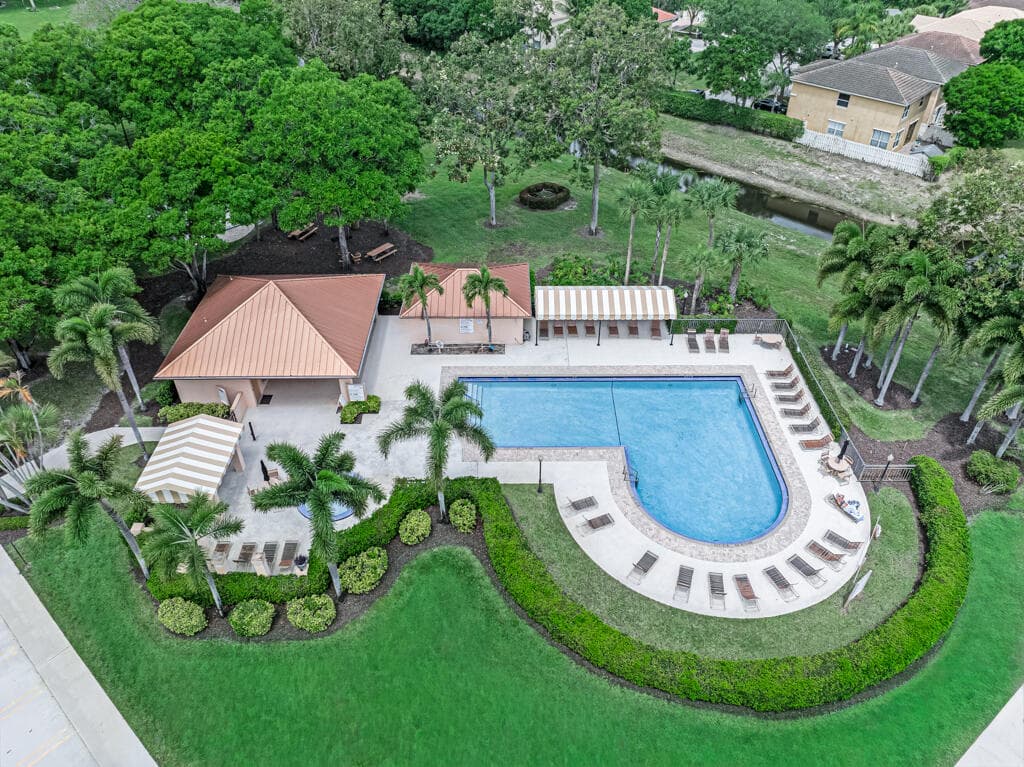 2390 Saratoga Bay Drive, West Palm Beach, FL 33409 52