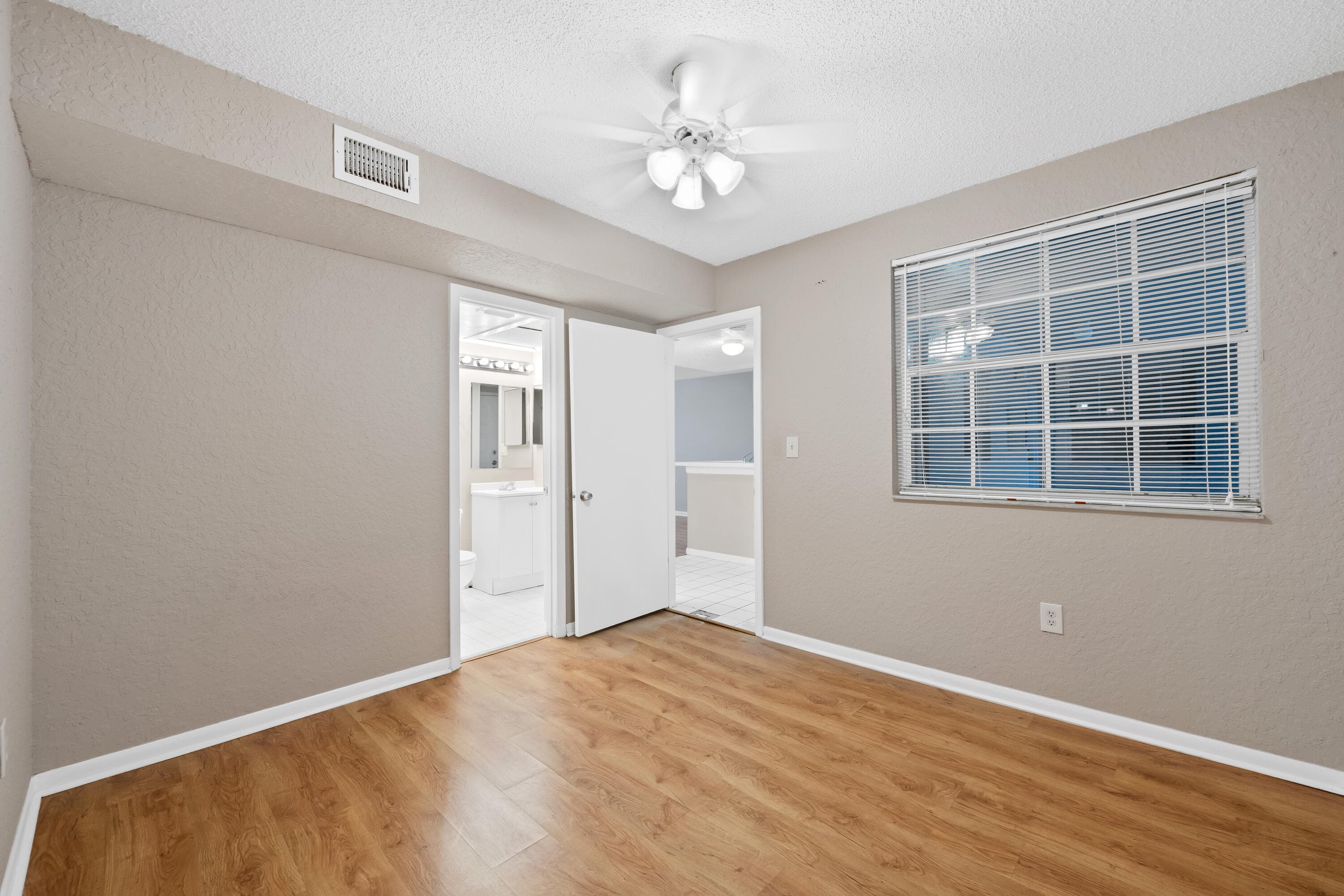 2861 N Oakland Forest Drive 202, Oakland Park, FL 33309 17