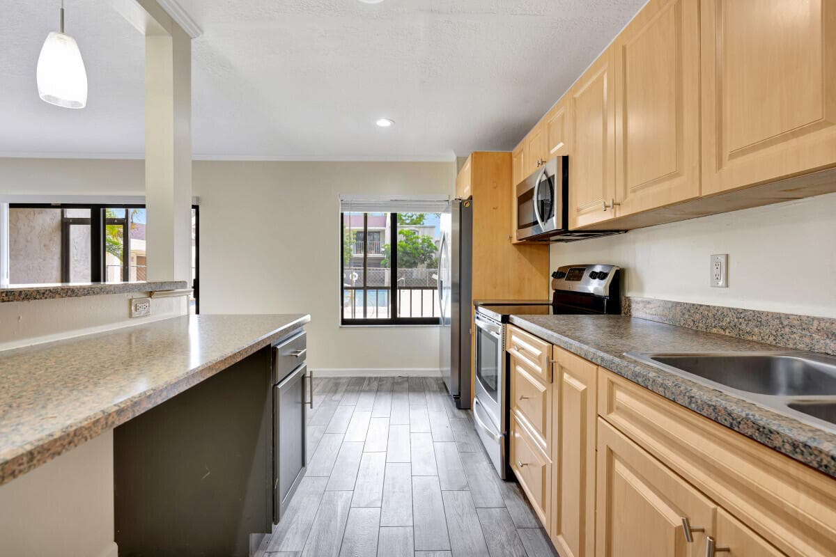 150 Pineview Road F3, Jupiter, FL 33469 4