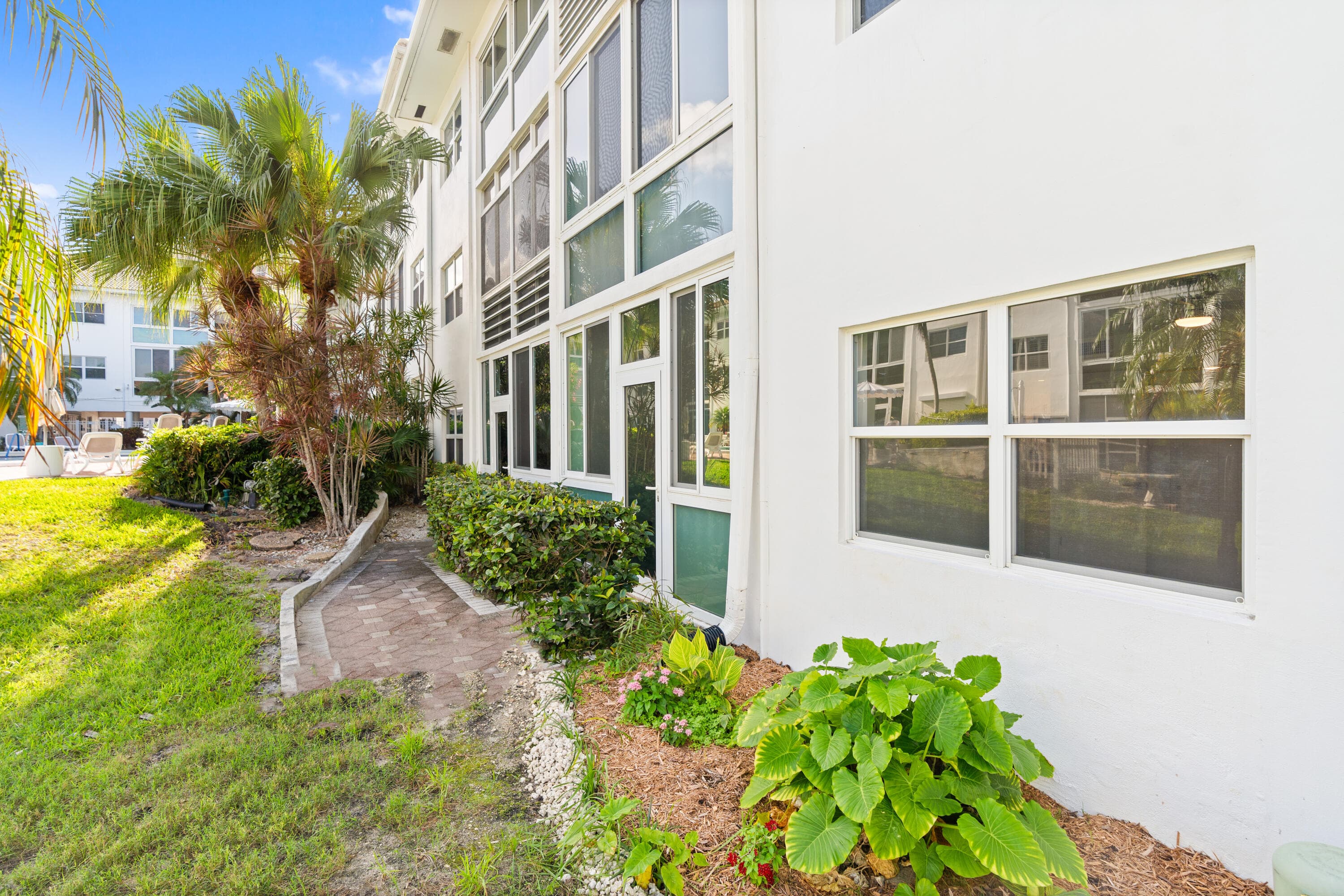1461 S Ocean Boulevard 106, Lauderdale-By-The-Sea, FL 33062 18