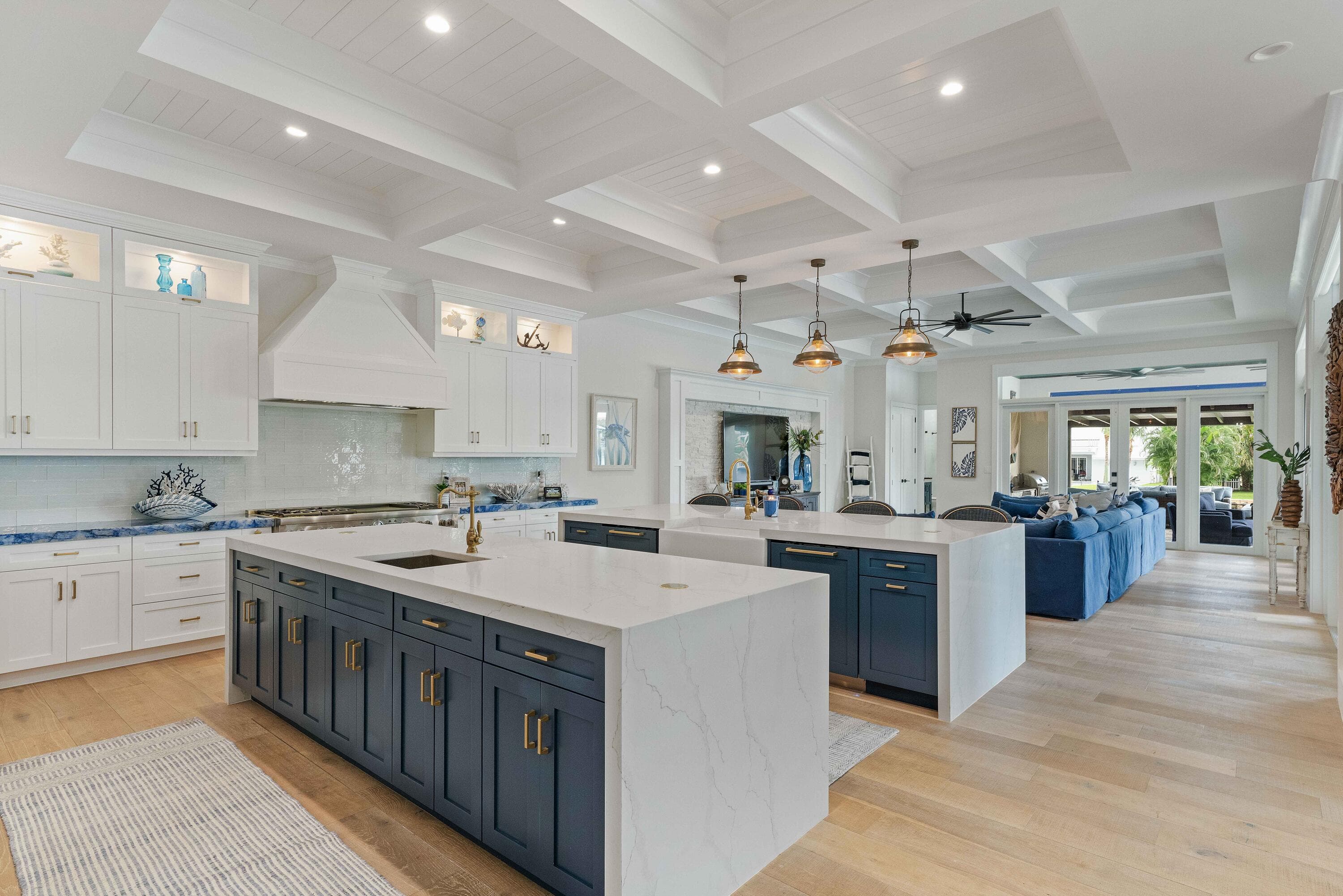 261 Old Jupiter Beach Road, Jupiter, FL 33477 18