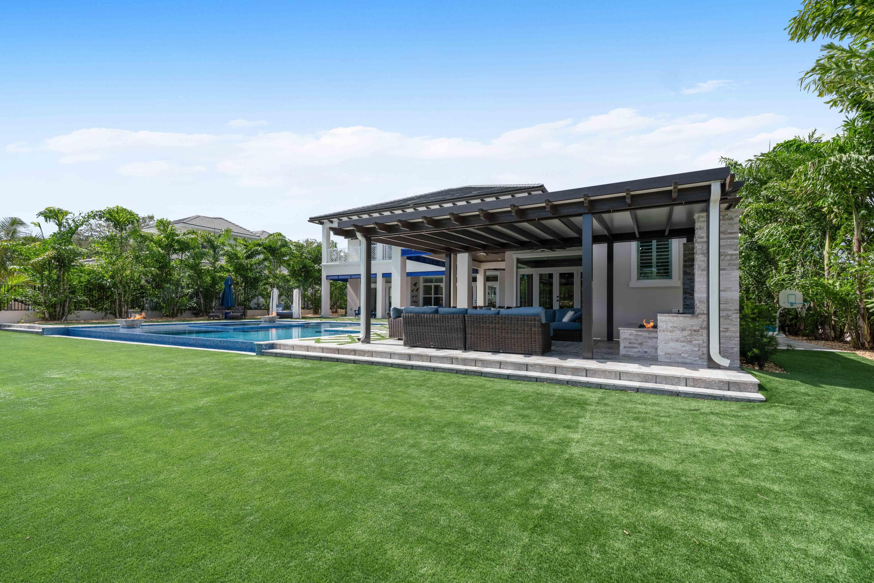 261 Old Jupiter Beach Road, Jupiter, FL 33477 75