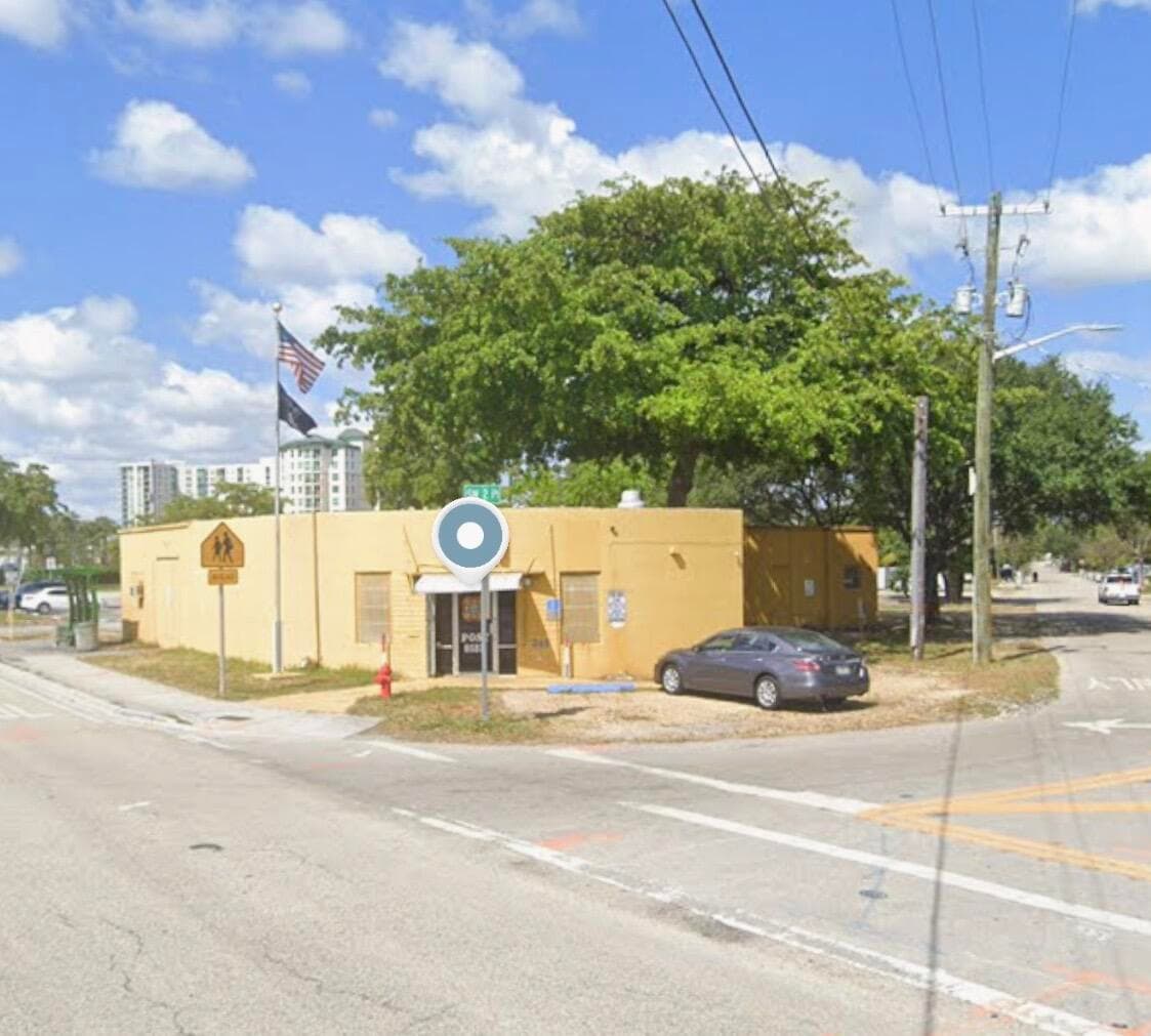 243 S Dixie Hwy Highway W, Pompano Beach, FL