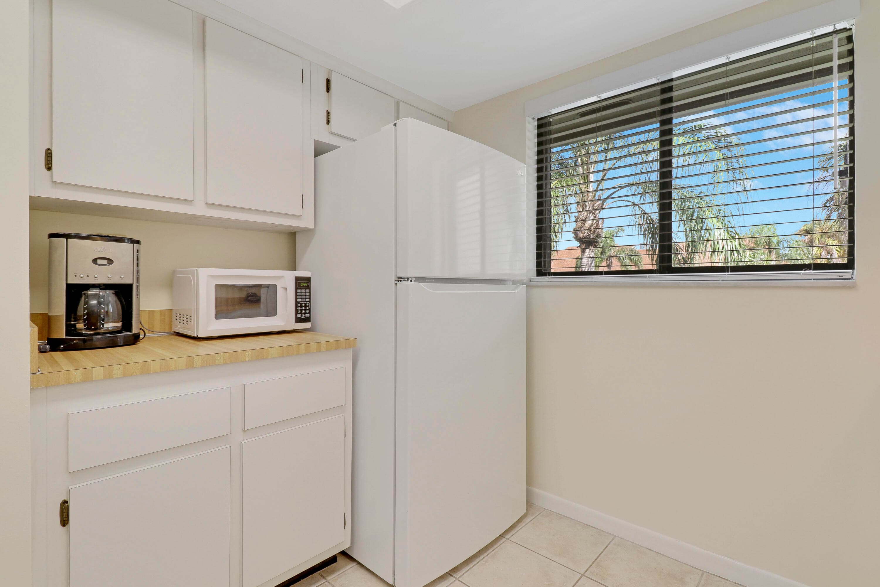 1600 NE Dixie Highway 10-203, Jensen Beach, FL 34957 8