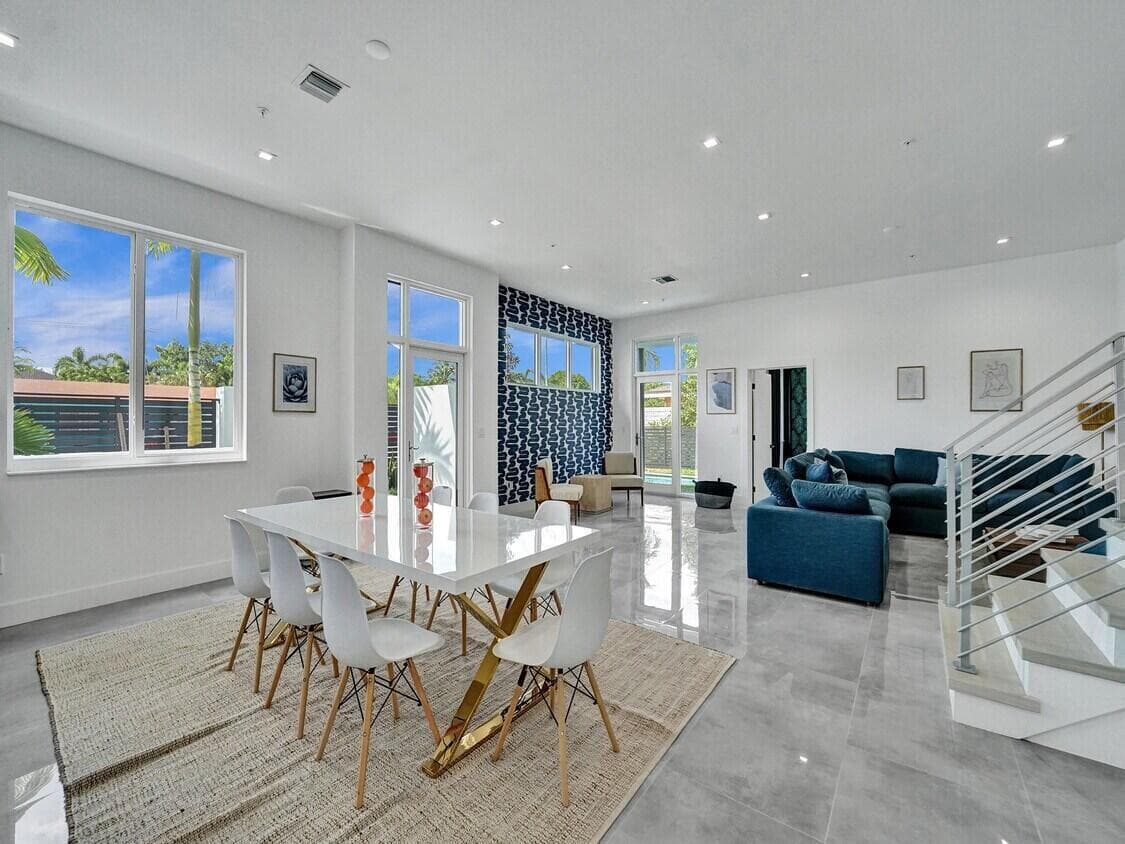 1220 NE 15th Avenue, Fort Lauderdale, FL 33304 11