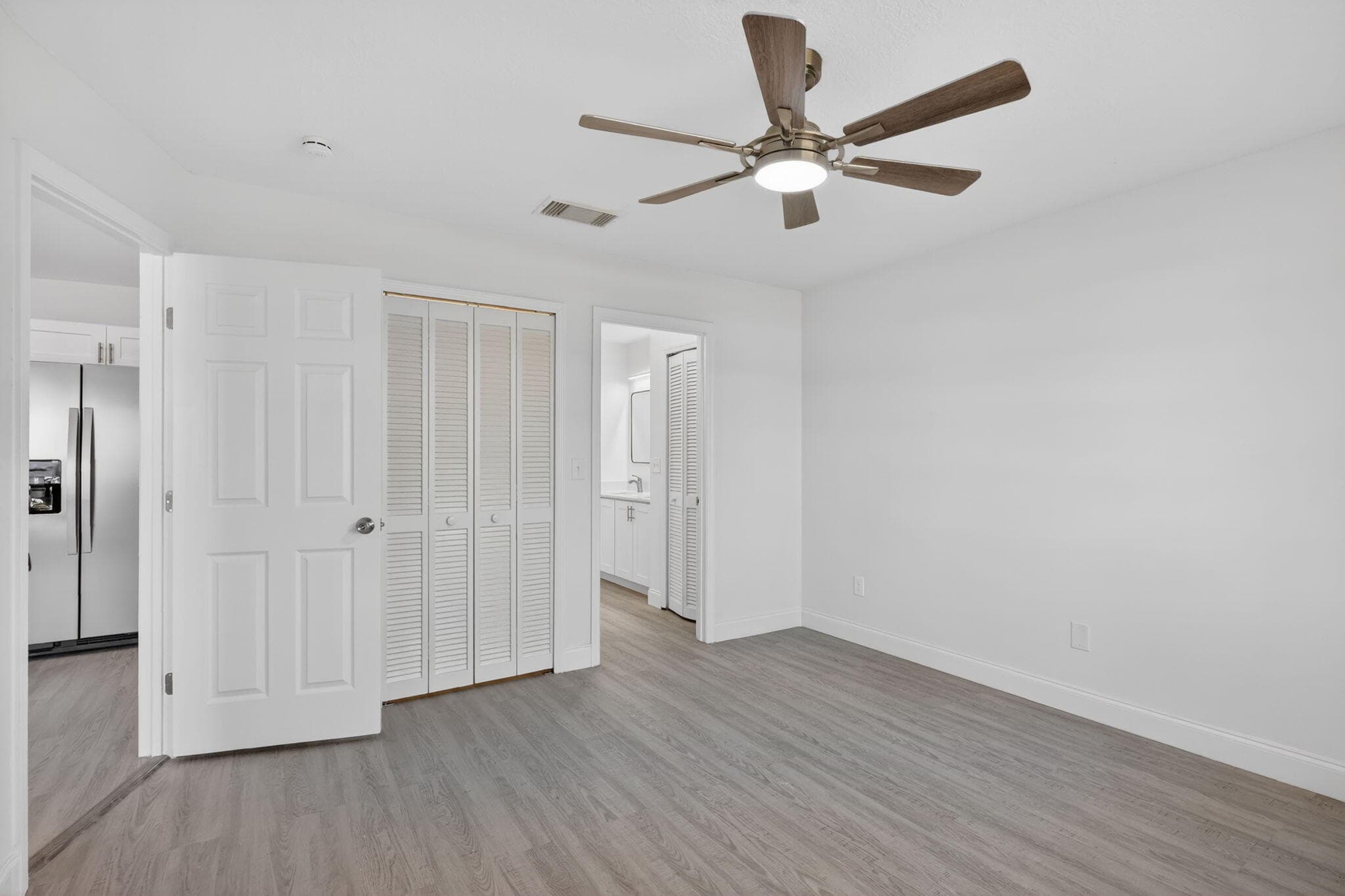 124 SE Eyerly Avenue, Port St. Lucie, FL 34983 21