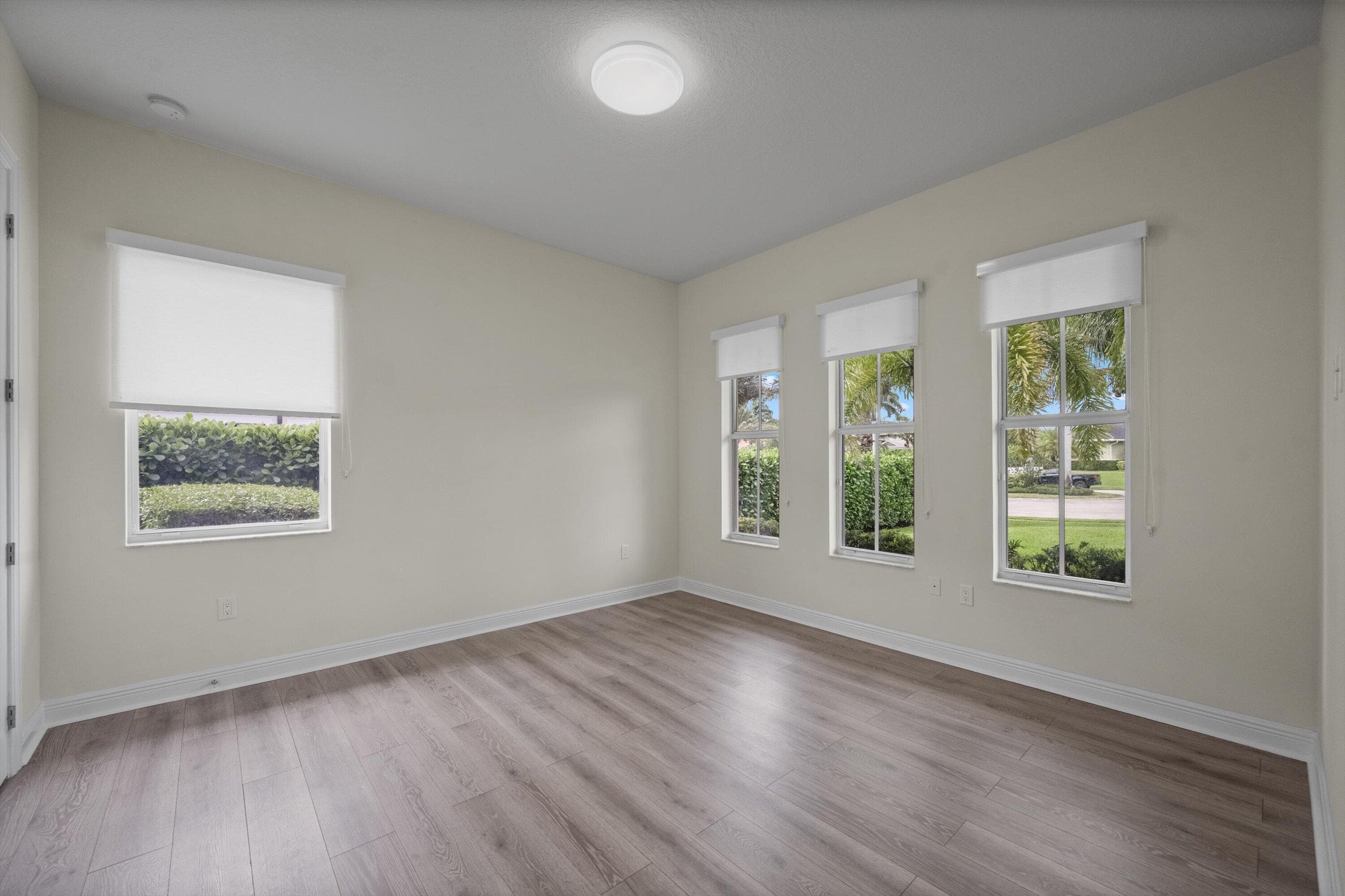 7336 Sisken Terrace, Lake Worth, FL 33463 32