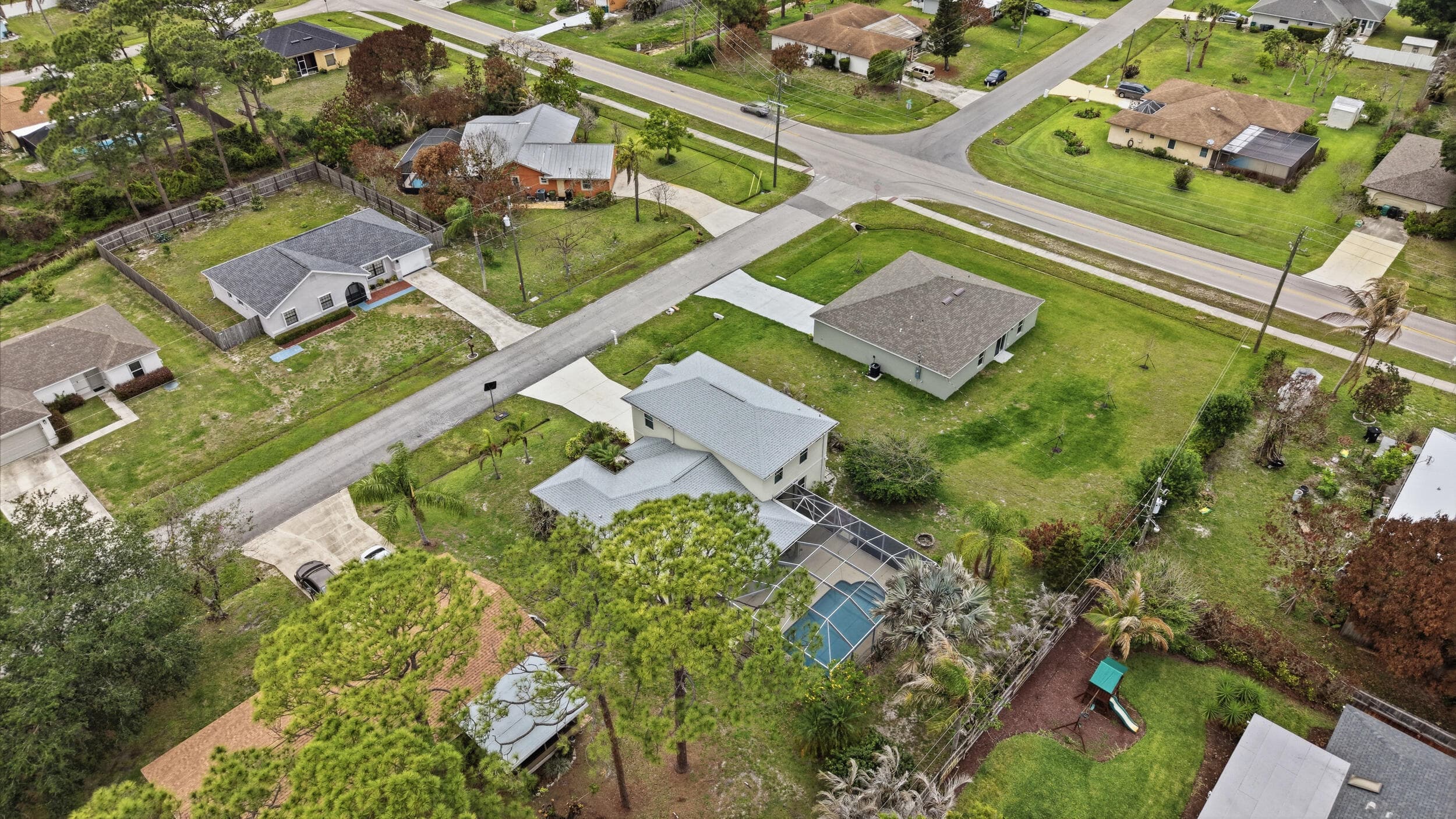 1707 SE Manth Lane, Port St. Lucie, FL 34983 36