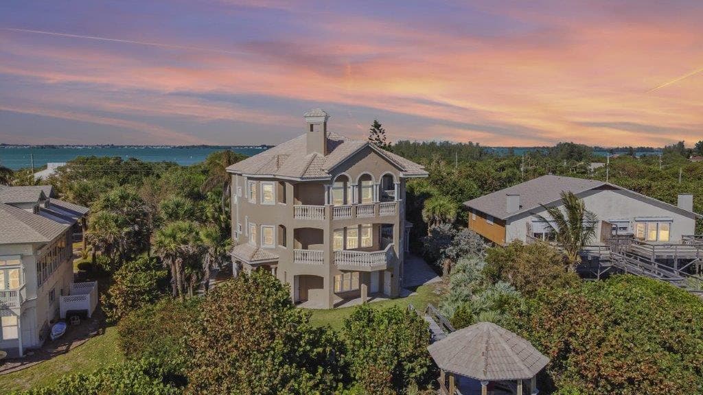 8327 Jimmy Buffett Mem Highway, Melbourne Beach, FL 32951 4