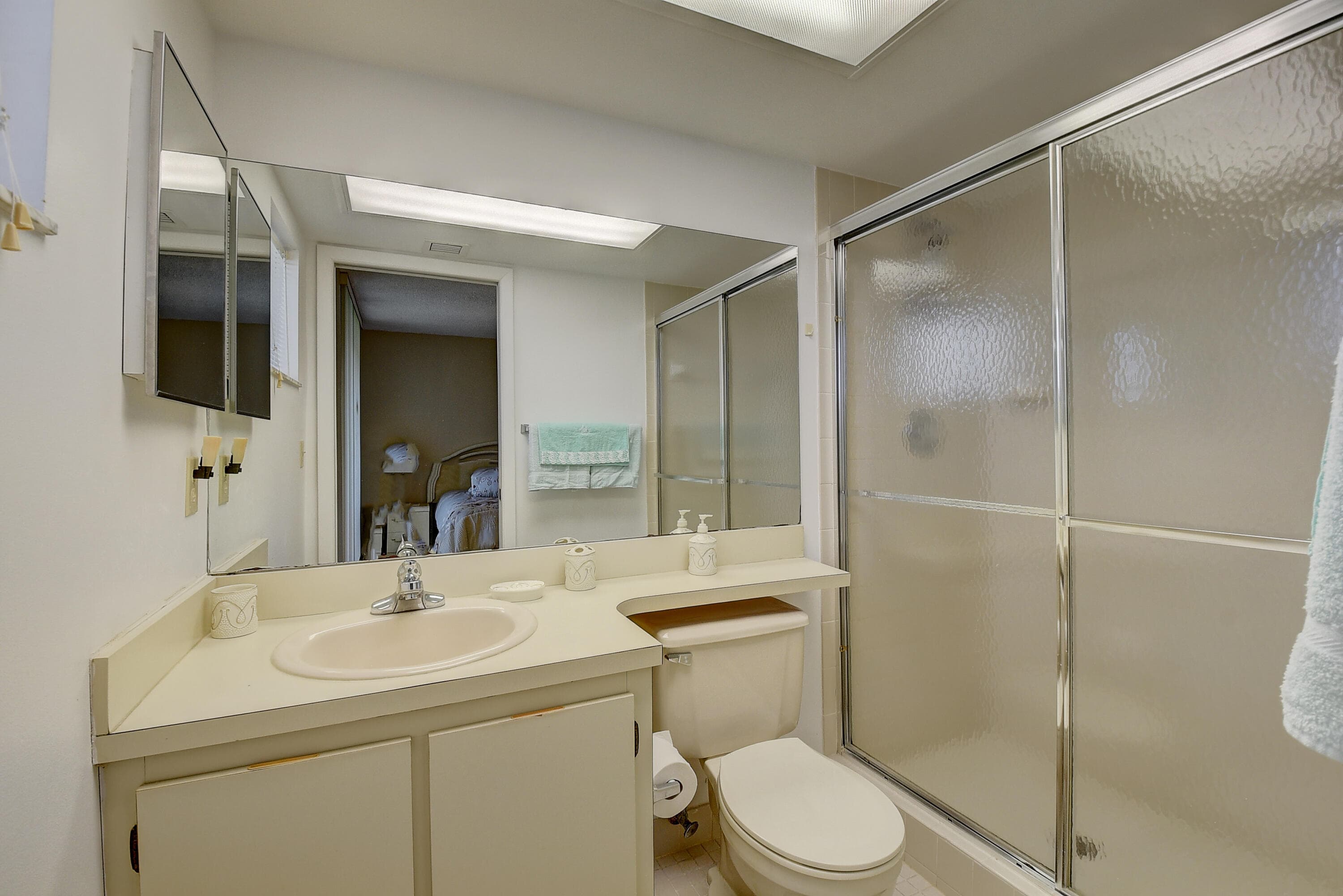 5370 Las Verdes Circle 324, Delray Beach, FL 33484 22