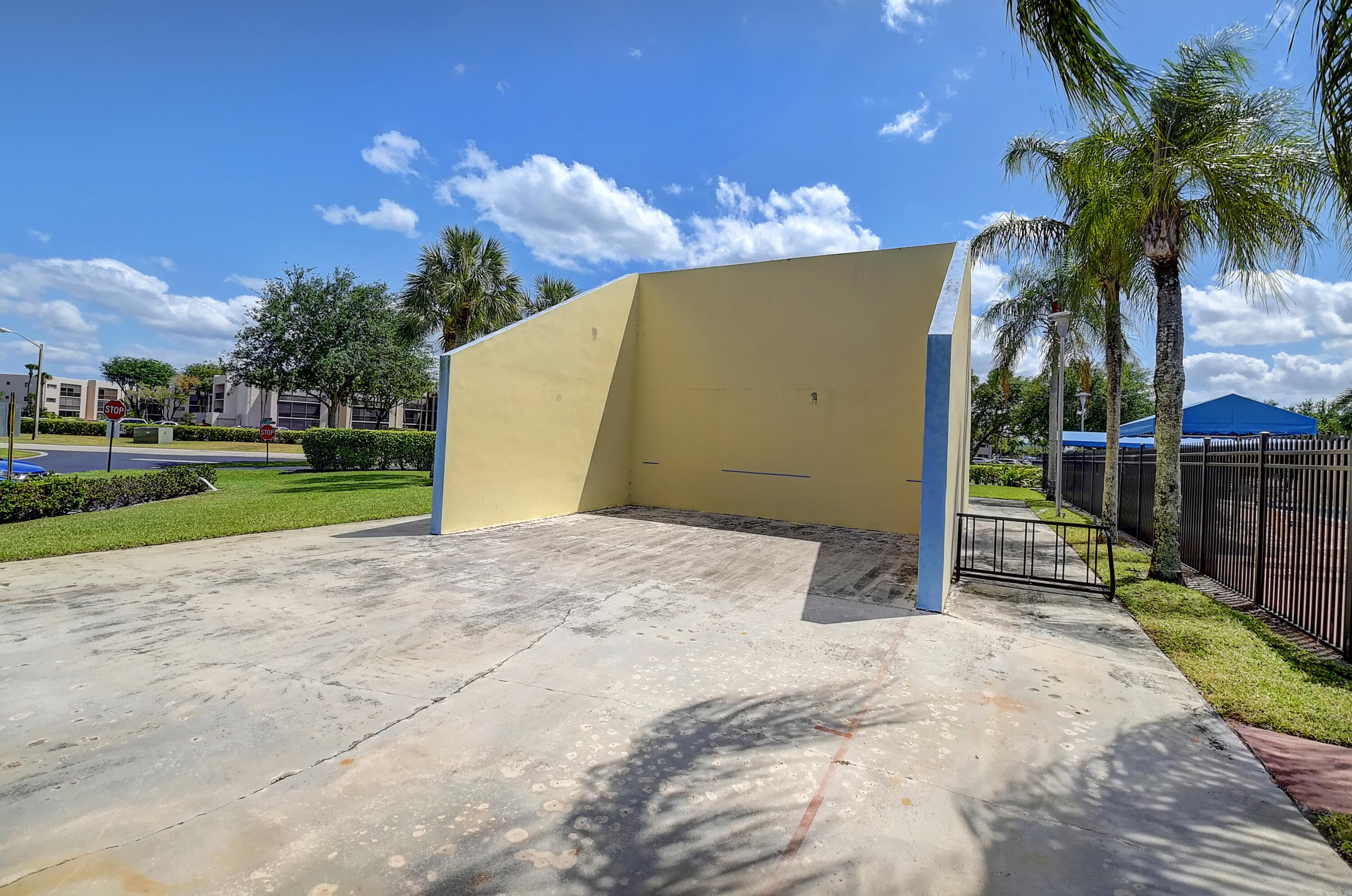 5370 Las Verdes Circle 324, Delray Beach, FL 33484 44