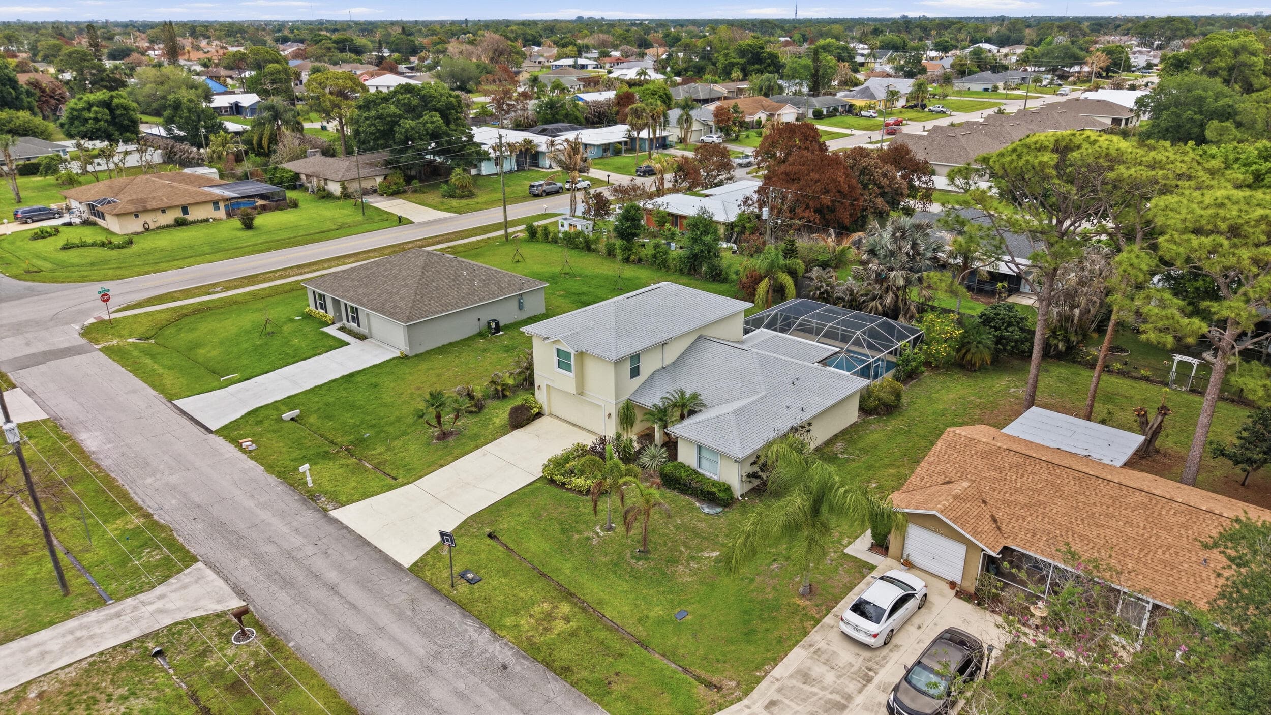 1707 SE Manth Lane, Port St. Lucie, FL 34983 32
