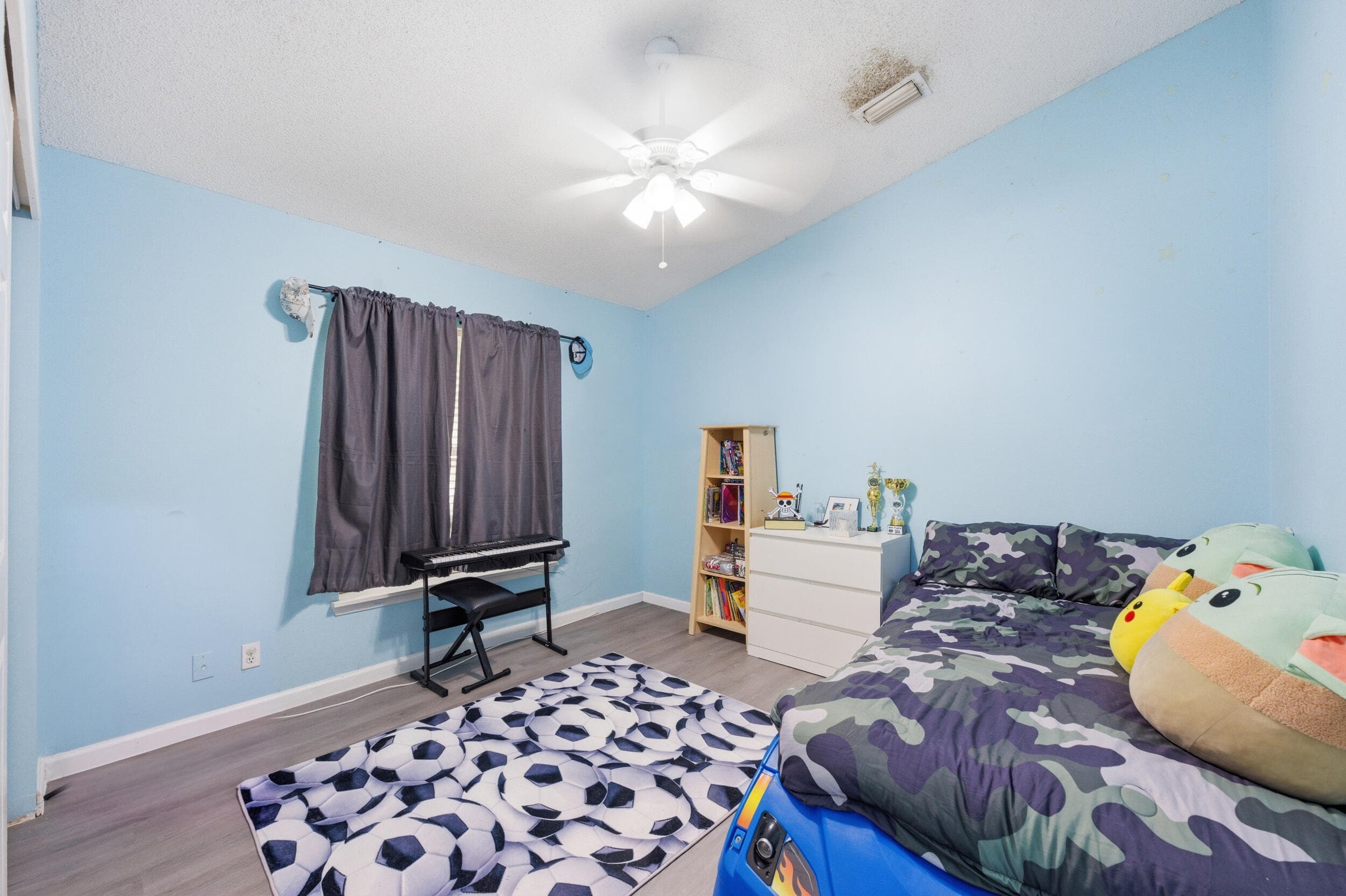 1724 Sawgrass Circle, Greenacres, FL 33413 18