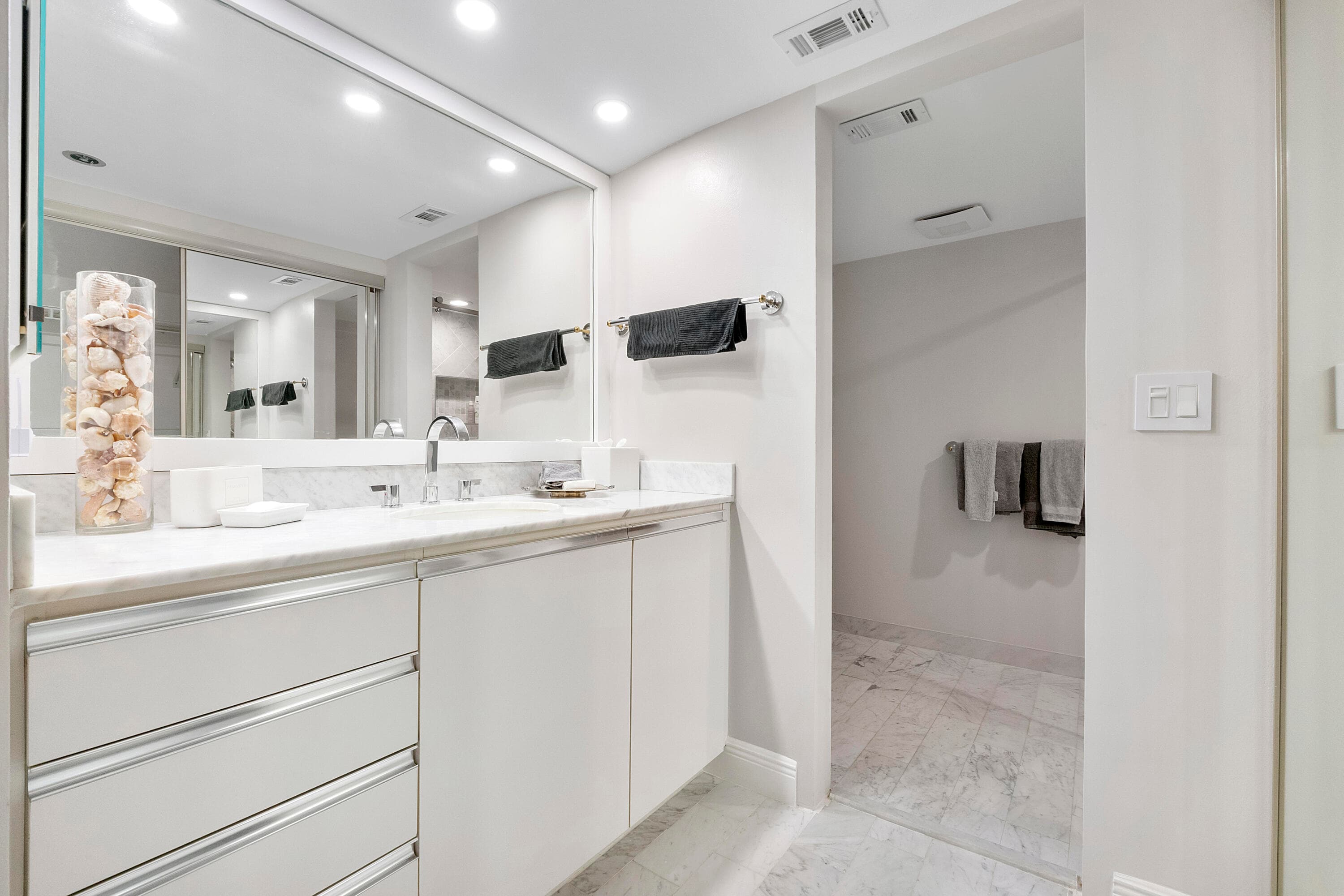 501 N Riverside Drive 203, Pompano Beach, FL 33062 11