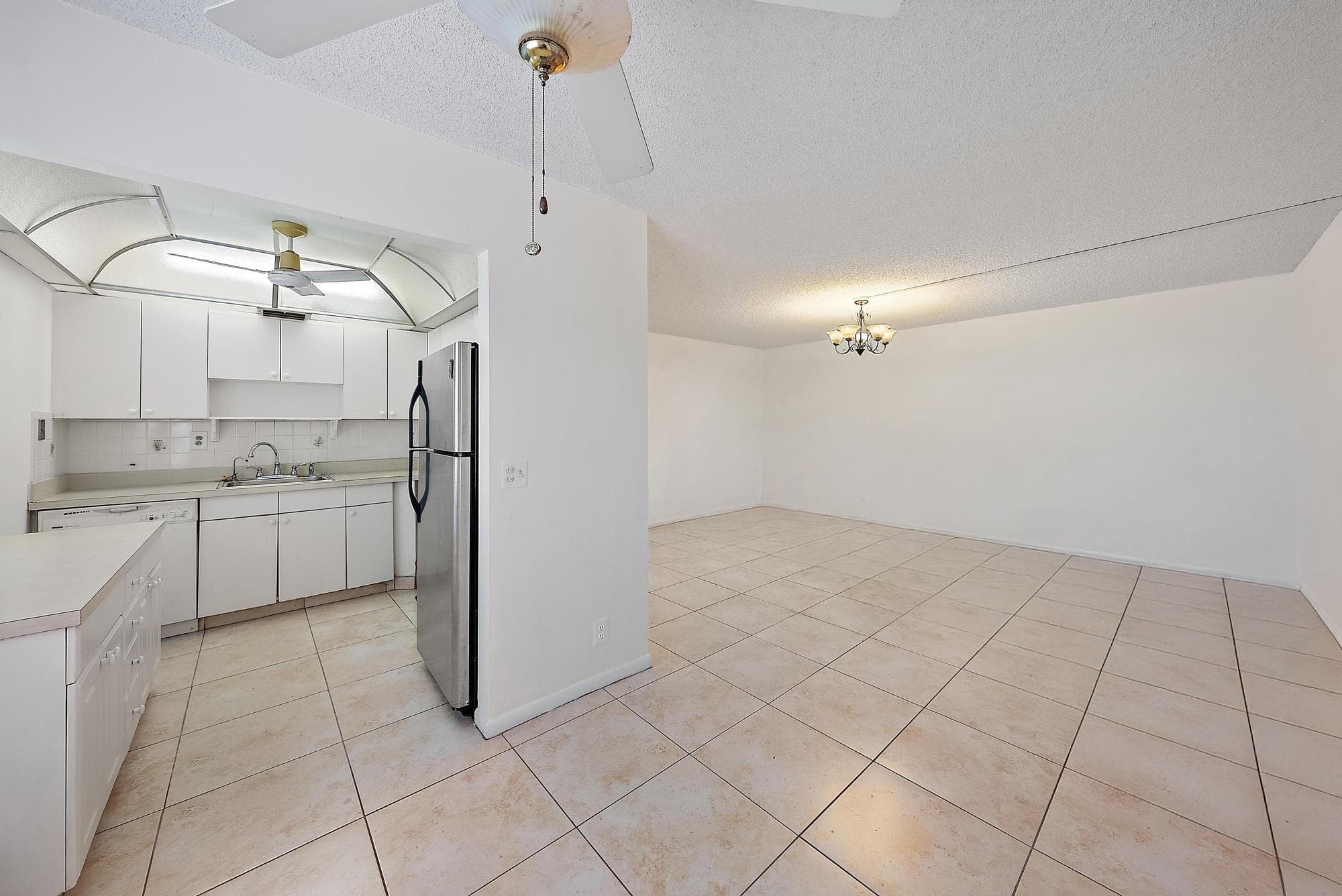 869 S Flanders S S, Delray Beach, FL 33484 2