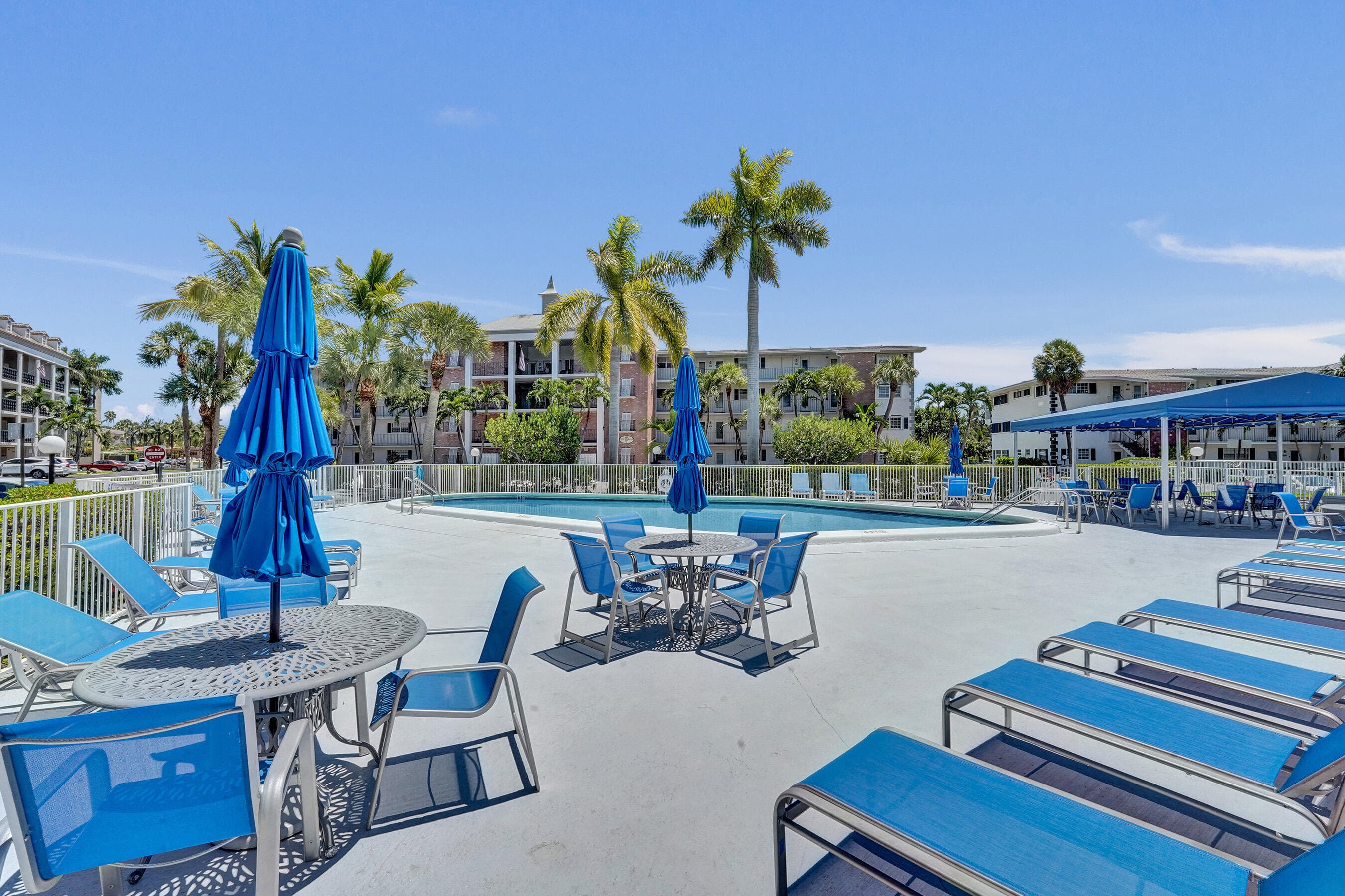 455 Paradise Isle Boulevard 305, Hallandale Beach, FL 33009 29