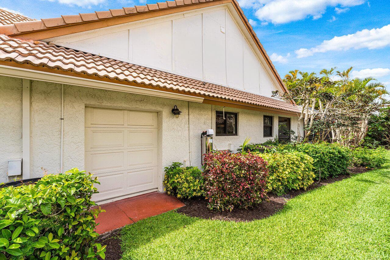 4382 White Cedar Lane, Delray Beach, FL 33445 41
