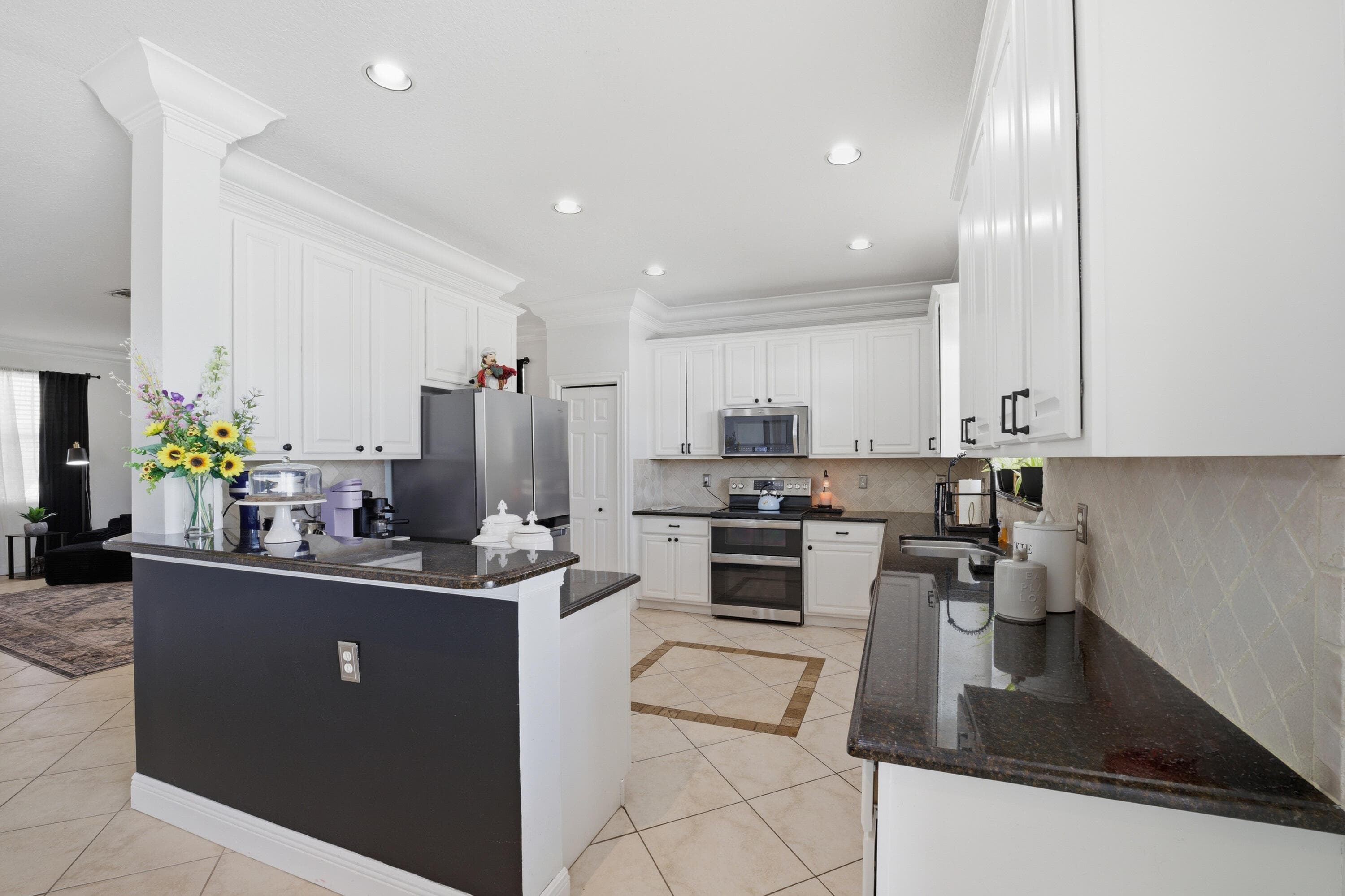 2644 San Andros, West Palm Beach, FL 33411 17