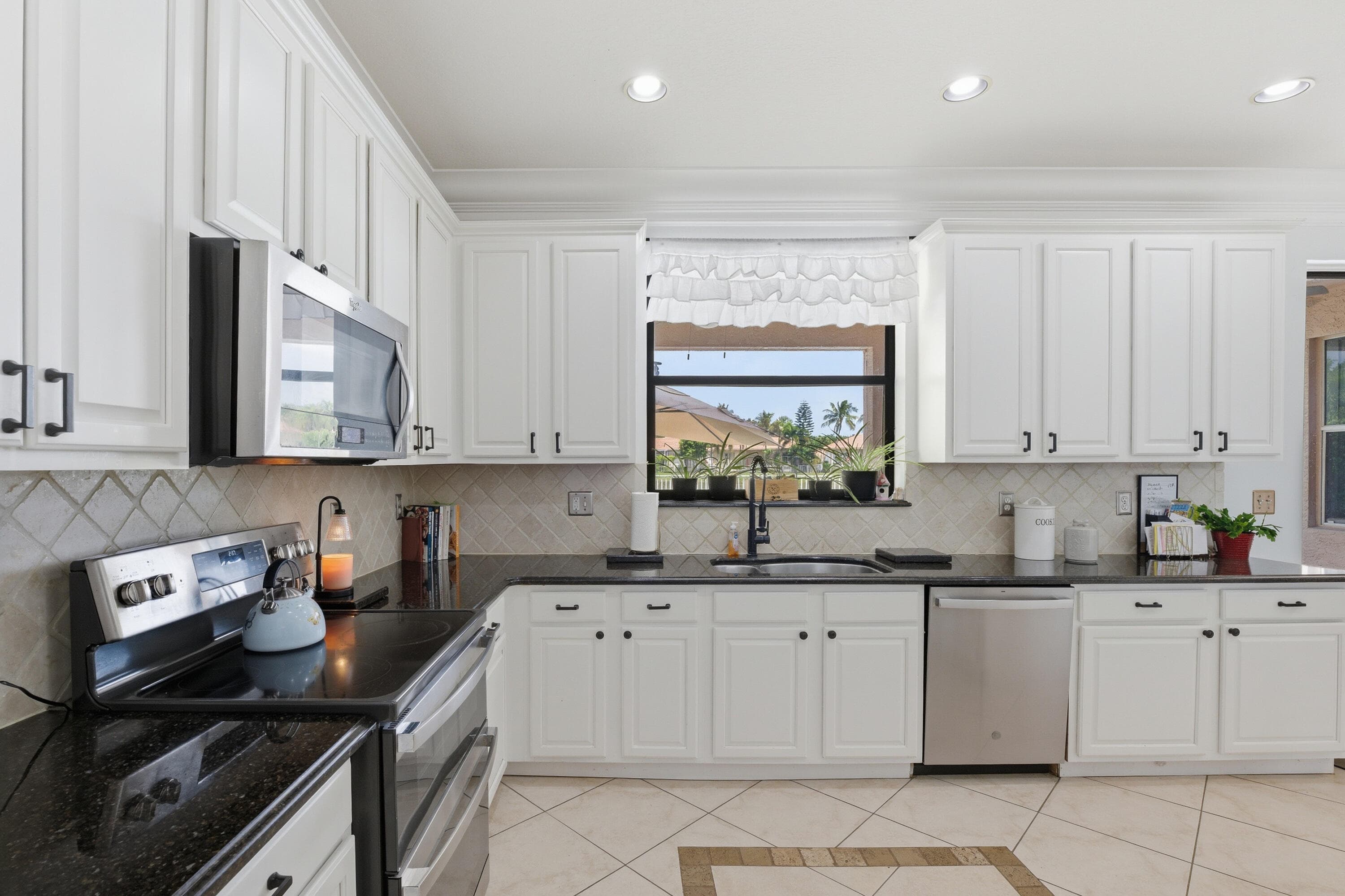 2644 San Andros, West Palm Beach, FL 33411 18