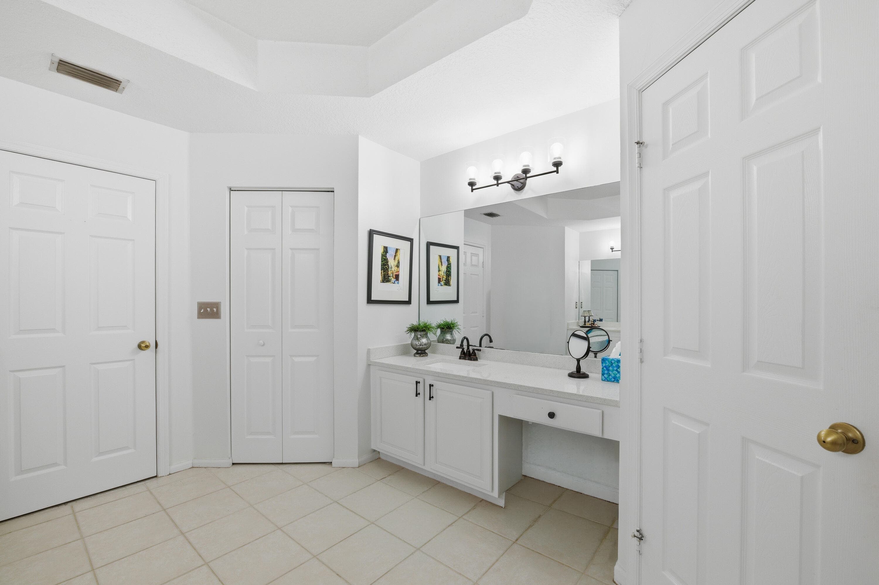 2644 San Andros, West Palm Beach, FL 33411 32