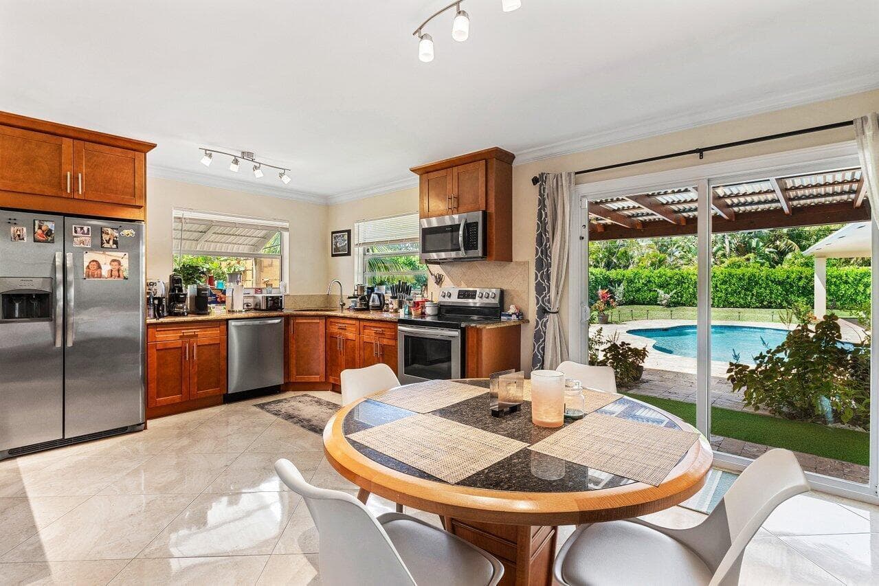 1650 NE 3rd Avenue, Delray Beach, FL 33444 10