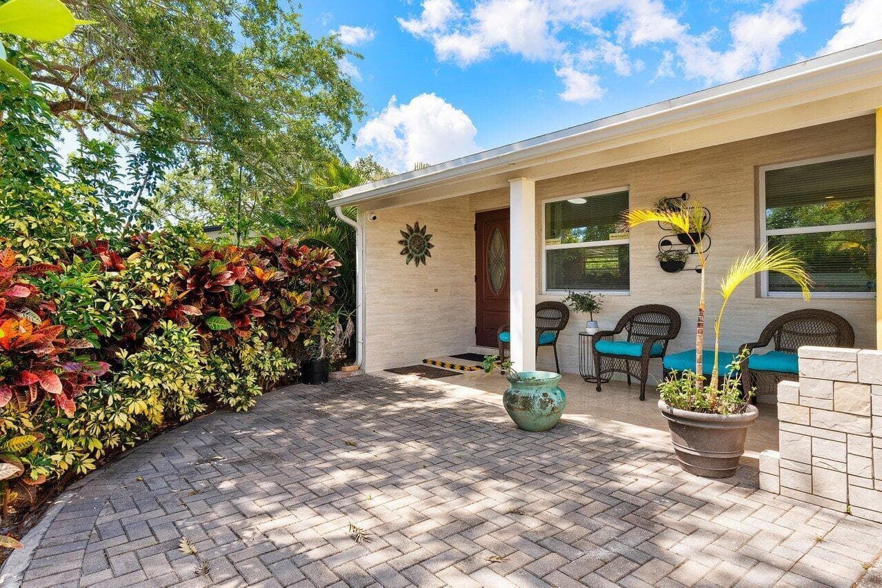 1650 NE 3rd Avenue, Delray Beach, FL 33444 17
