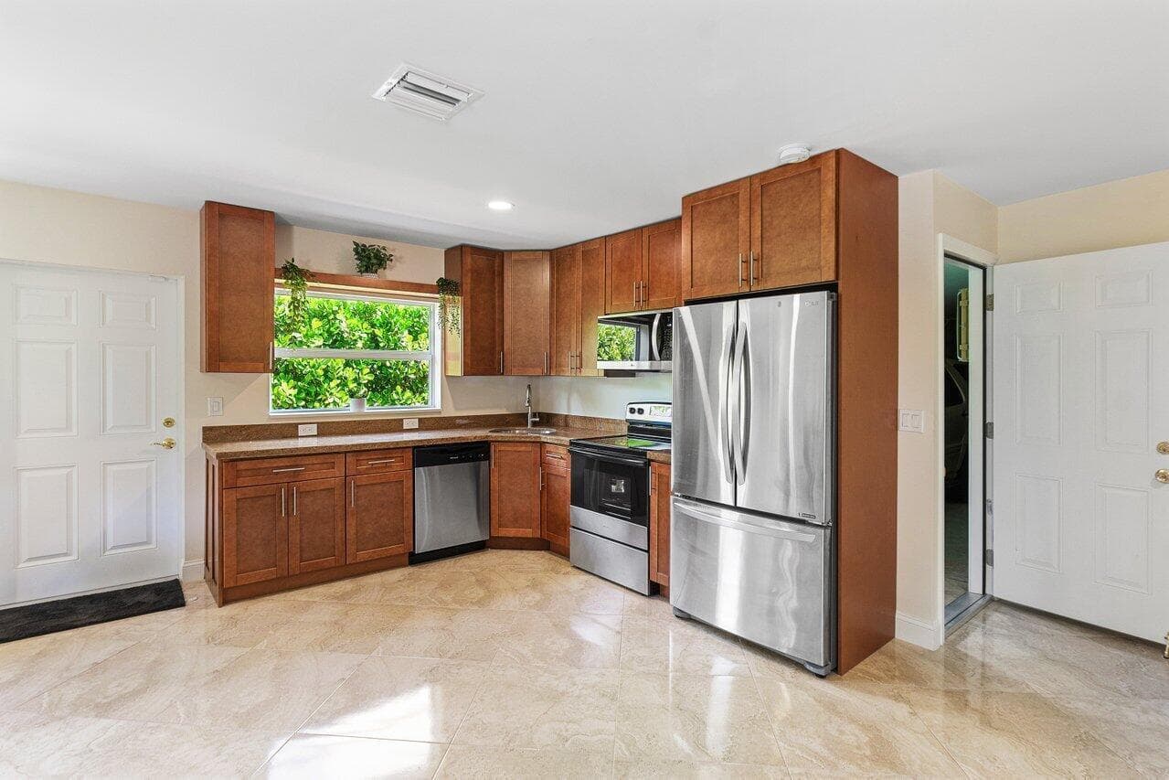 1650 NE 3rd Avenue, Delray Beach, FL 33444 19