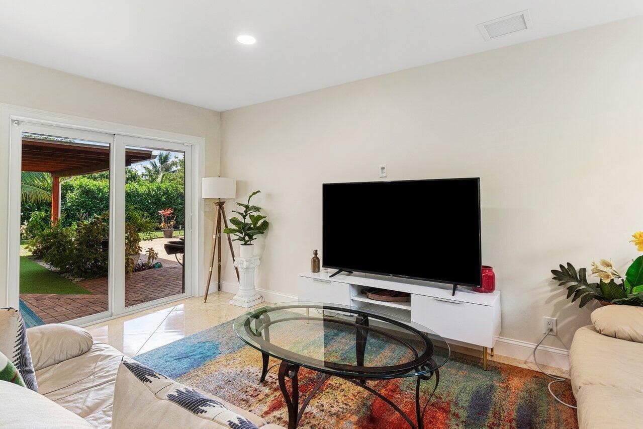 1650 NE 3rd Avenue, Delray Beach, FL 33444 21