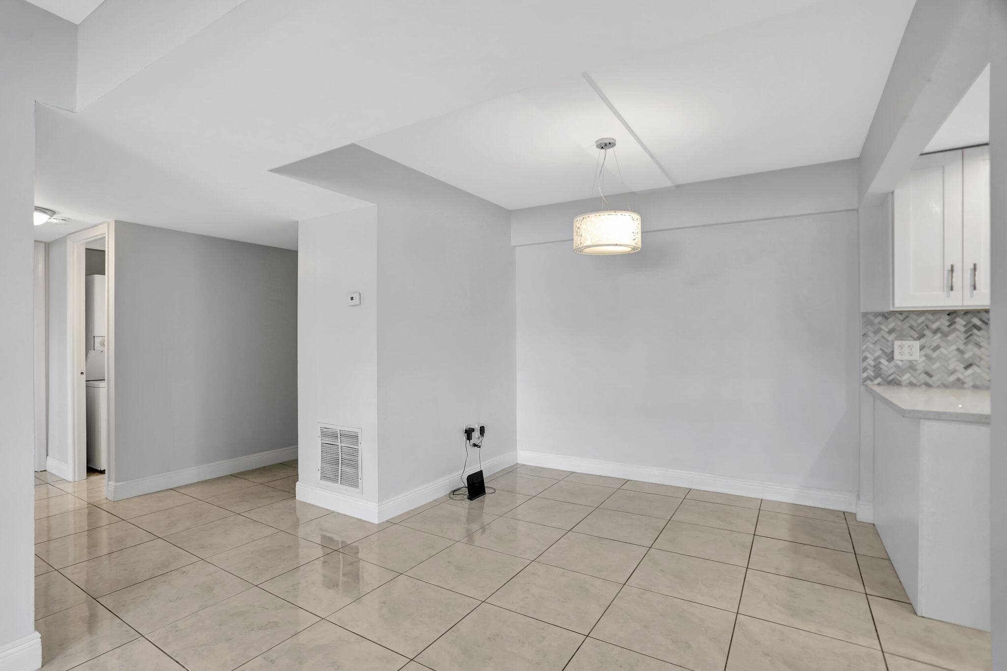 4156 Inverrary Drive 111, Lauderhill, FL 33319 3