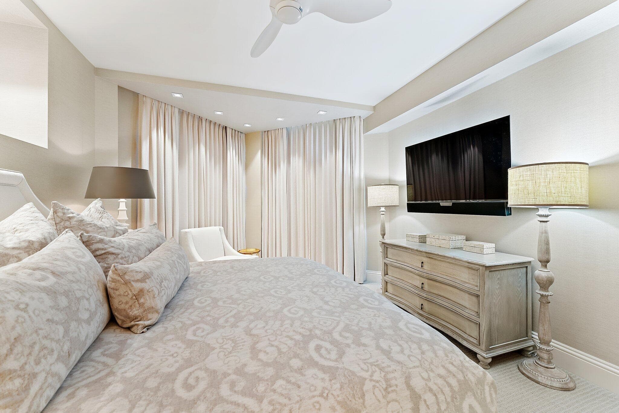 2700 N Ocean Drive 2304b, Singer Island, FL 33404 26