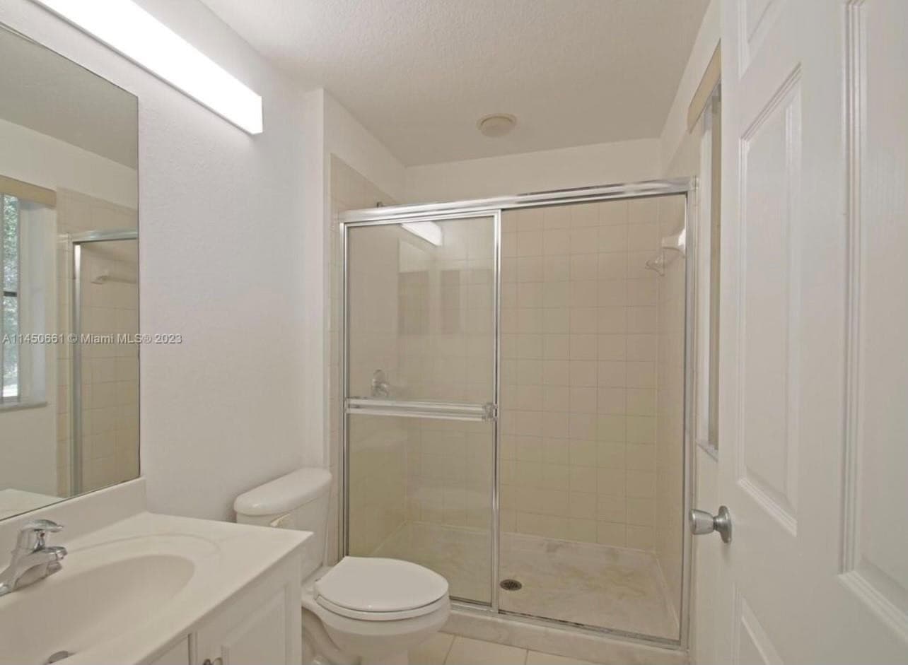 6030 SW 19th Place, North Lauderdale, FL 33068 4