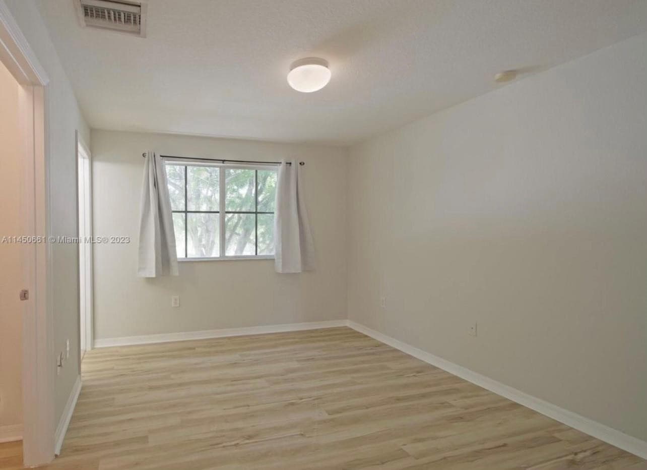 6030 SW 19th Place, North Lauderdale, FL 33068 5