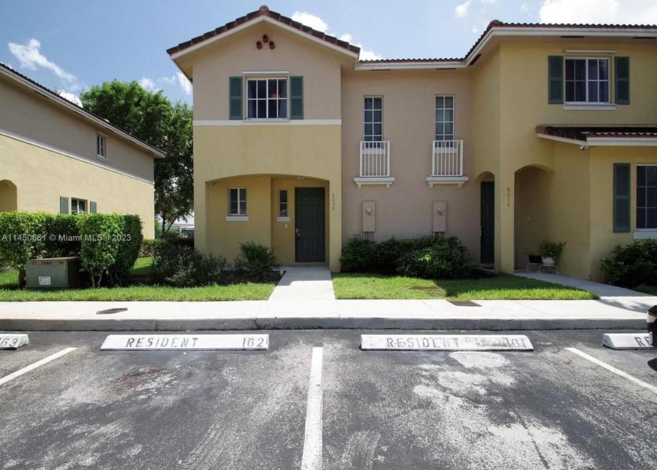 6030 SW 19th Place, North Lauderdale, FL 33068 10