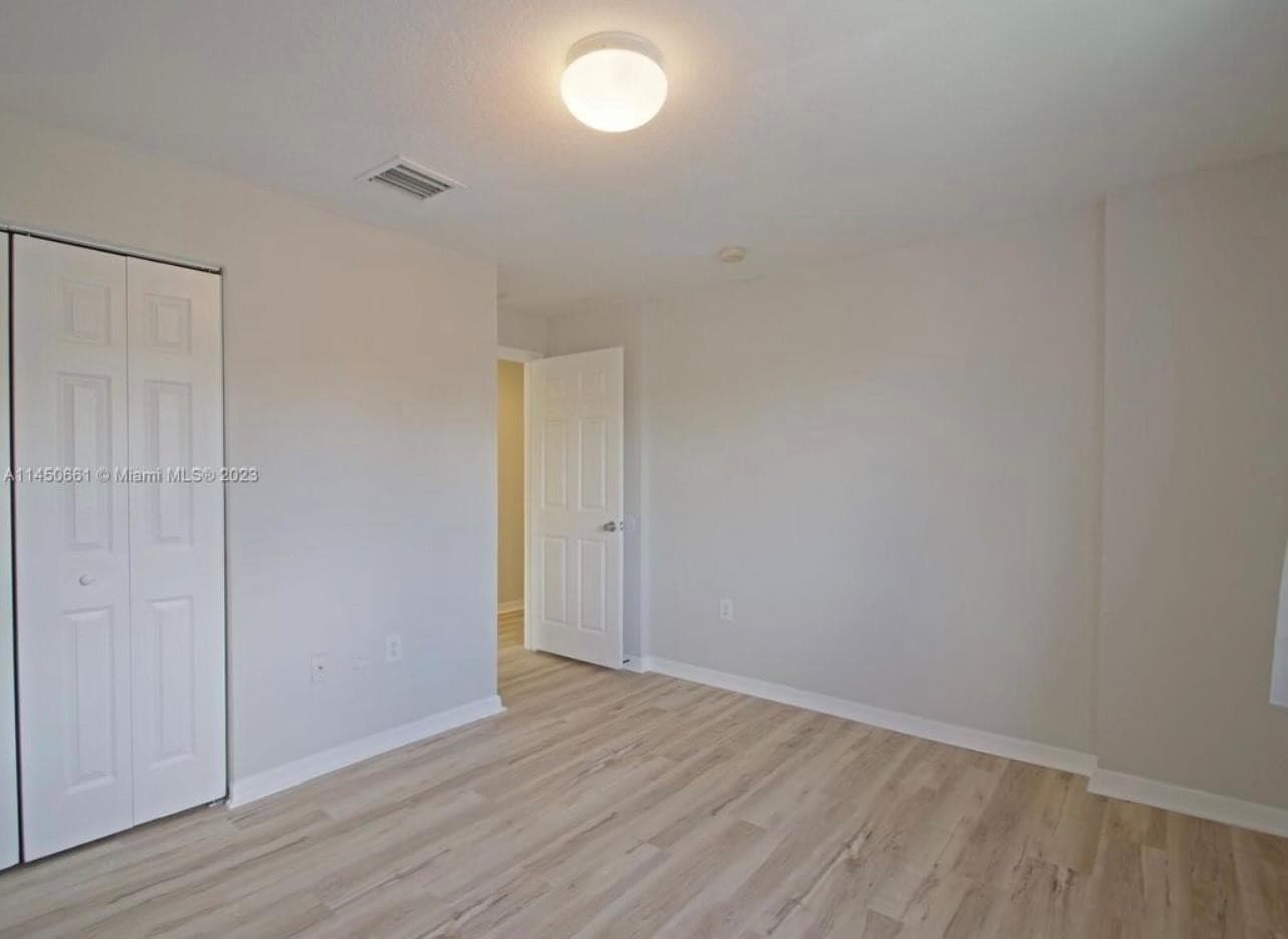 6030 SW 19th Place, North Lauderdale, FL 33068 11