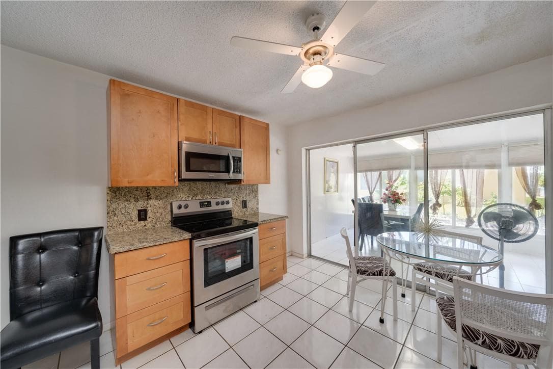 4401 NW 47th Street, Tamarac, FL 33319 11