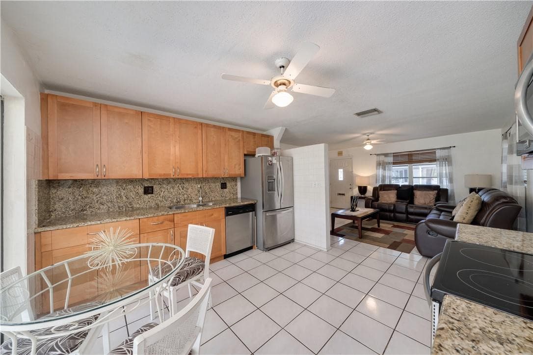 4401 NW 47th Street, Tamarac, FL 33319 12